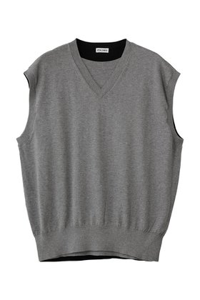 【アンスクリア/INSCRIRE】のコットン 16G V ネック ベスト 人気、トレンドファッション・服の通販 founy(ファニー) ファッション Fashion レディースファッション Fashion for Women トップス・カットソー Cut & Sew Tops ニット Knit Tops & Sweaters ベスト&ジレ / 重ね着スタイル Vests & Gilets カジュアルプルオーバー・ニットトップス Pullovers & Knit Tops / Casual Pullovers クラシカル Classical, Vintage-Inspired ベスト Vest, Waistcoat 夏 Summer |ID:prp329100004873237
