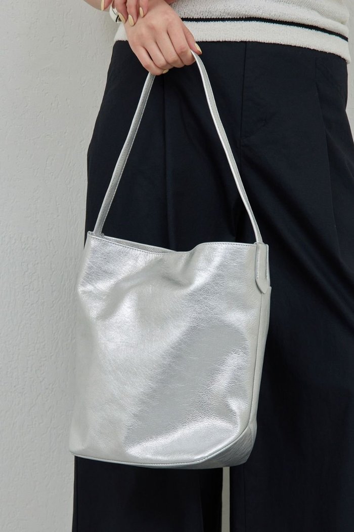 【ガリャルダガランテ/GALLARDAGALANTE】の【2.718】ワンハンドルトートバッグ インテリア・キッズ・メンズ・レディースファッション・服の通販 founy(ファニー) https://founy.com/ ファッション Fashion レディースファッション Fashion for Women バッグ Bags シンプル Simple, Minimal 新作・新入荷 New Arrivals / New In |ID: prp329100004873318 ipo3291000000036873297