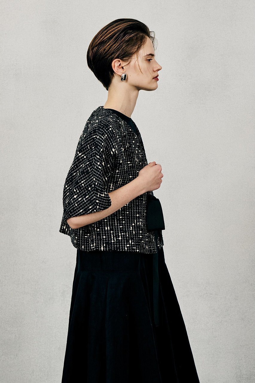 【オブリオ/AUBRIOT】のイタリアンサマーツイードジャケット インテリア・キッズ・メンズ・レディースファッション・服の通販 founy(ファニー) 　ファッション　Fashion　レディースファッション　Fashion for Women　アウター　Coat / Outerwear Collection　レディースジャケット・軽アウター　Jackets　イタリア　Italy　クラシック　Classic, Timeless Style　ジャケット　Jacket, Outerwear　スプリング　Spring, Spring Collection　ツイード／ツィード　Choker, Choker Necklace　ネップ　Nepp, Slub Yarn　フロント　Front, Front Design　ラグジュアリー　Luxury, Elegant　リネン　Linen, Linen Fabric　夏　Summer　新作・新入荷　New Arrivals / New In　春　Spring　S/S・春夏　SS, Spring/Summer, Warm Season　ブラック|ID: prp329100004873346 ipo3291000000036349053