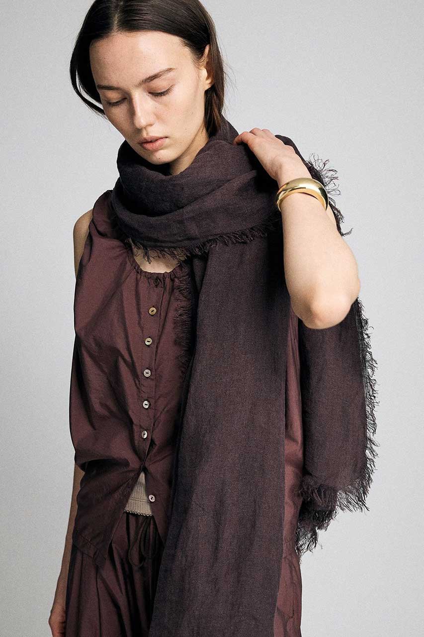 【ブリル/BRILL】のタフタギャザーノースリーブブラウス 人気、トレンドファッション・服の通販 founy(ファニー) ファッション Fashion レディースファッション Fashion for Women トップス・カットソー Cut & Sew Tops キャミソール&ノースリーブ Camisoles & Sleeveless Tops シャツ・ブラウス・オフィスカジュアル Elegant Blouses & Button-Ups ギャザー Gathered, Ruffled タフタ Taffeta, Structured Fabric タンク Tank Top, Sleeveless Top ノースリーブ Sleeveless, No-Sleeve フォルム Silhouette, Form エレガント 上品 Elegant 新作・新入荷 New Arrivals / New In other-4|ID: prp329100004873359 ipo3291000000036349186