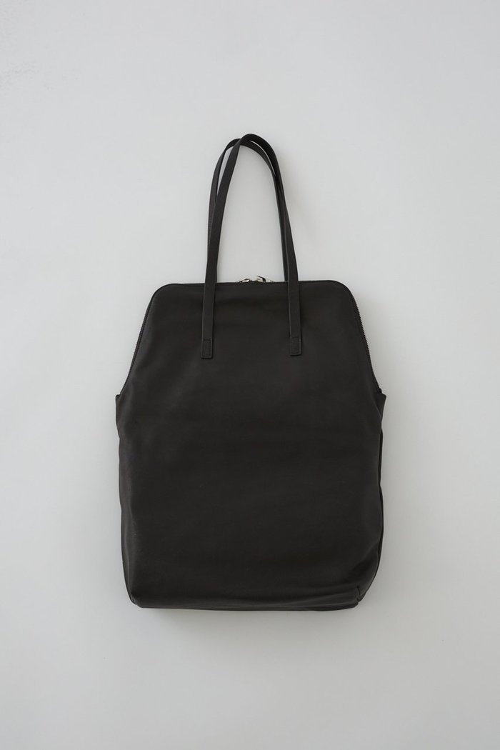 【リムアーク/RIM.ARK】のW-zip leather bag/バッグ インテリア・キッズ・メンズ・レディースファッション・服の通販 founy(ファウニー) https://founy.com/ ファッション Fashion レディースファッション Fashion for Women バッグ Bags おすすめ Recommended / Our Picks アクセサリー Fashion Accessories サイドジップ Side Zip, Side Zipper シンプル Simple, Minimal ジップ Zip, Zipper 新作・新入荷 New Arrivals / New In ビジネス 仕事 通勤 Business / Work / Commuting |ID: prp329100004873445 ipo3291000000037238979