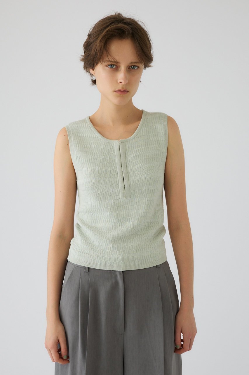 【リムアーク/RIM.ARK】のRound neck hook tank/タンクトップ インテリア・キッズ・メンズ・レディースファッション・服の通販 founy(ファニー) ファッション Fashion レディースファッション Fashion for Women トップス・カットソー Cut & Sew Tops キャミソール&ノースリーブ Camisoles & Sleeveless Tops シャツ・ブラウス・オフィスカジュアル Elegant Blouses & Button-Ups ロングTシャツ・Tシャツ Longline T-Shirts & Tees カットソー・ベーシックTシャツ Cut-and-Sewn Tops / Stretch Tees & Basics キャミソール Camisole, Spaghetti Strap Top サマー Summer, Summer Style シンプル Simple, Minimal タンク Tank Top, Sleeveless Top フロント Front, Front Design ベーシック Basic, Essential ライトカーキ|ID: prp329100004873450 ipo3291000000036349945