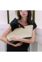 【エジュー/ajew】のWidth Duo Bag beige|ID: prp329100004873474 ipo3291000000037239034