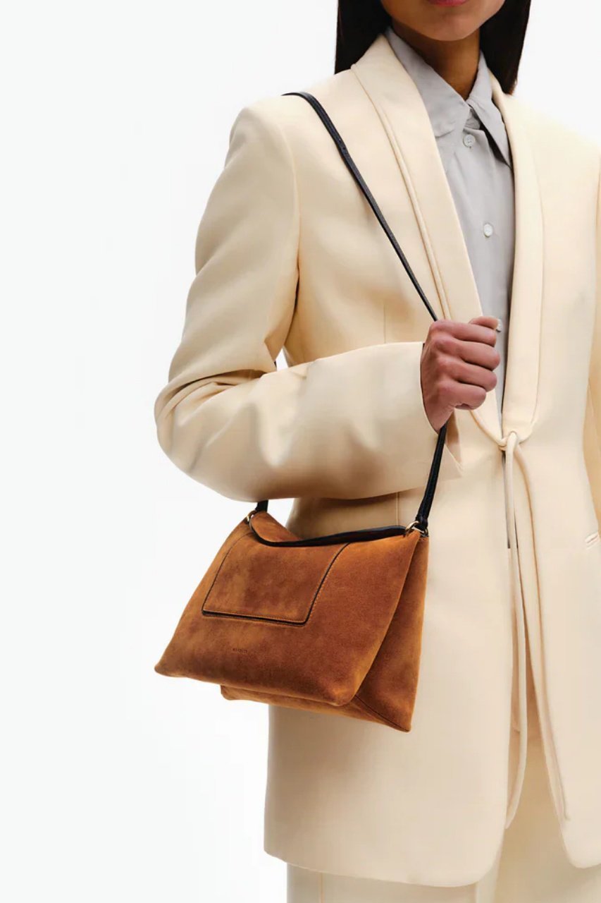 【ワンドラー/WANDLER】のPenelope Slouch Bag(Suede) 大人の最旬トレンドファッション＆コーディネート founy(ファウニー) 　ファッション　Fashion　レディースファッション　Fashion for Women　バッグ　Bags　イタリア　Italy　ショルダー　Shoulder, Shoulder Strap　スリム　Slim, Slim Fit　ドレープ　Drape, Draping Fabric　ポシェット　Pochette, Mini Bag　マグネット　Magnet, Magnetic Closure　ラップ　Wrap, Wrap Design　リラックス　Relax, Relaxed Fit　ロング　Long, Long-Length　other-2|ID: prp329100004873608 ipo3291000000037213503