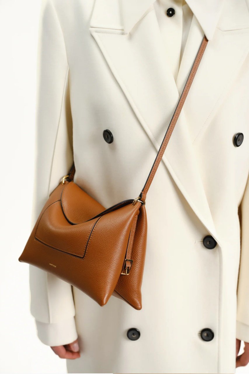 【ワンドラー/WANDLER】のPenelope Slouch Bag 大人の最旬トレンドファッション＆コーディネート founy(ファウニー) 　ファッション　Fashion　レディースファッション　Fashion for Women　バッグ　Bags　イタリア　Italy　ショルダー　Shoulder, Shoulder Strap　スリム　Slim, Slim Fit　ドレープ　Drape, Draping Fabric　ポシェット　Pochette, Mini Bag　マグネット　Magnet, Magnetic Closure　ラップ　Wrap, Wrap Design　リラックス　Relax, Relaxed Fit　ロング　Long, Long-Length　other-2|ID: prp329100004873610 ipo3291000000036900973