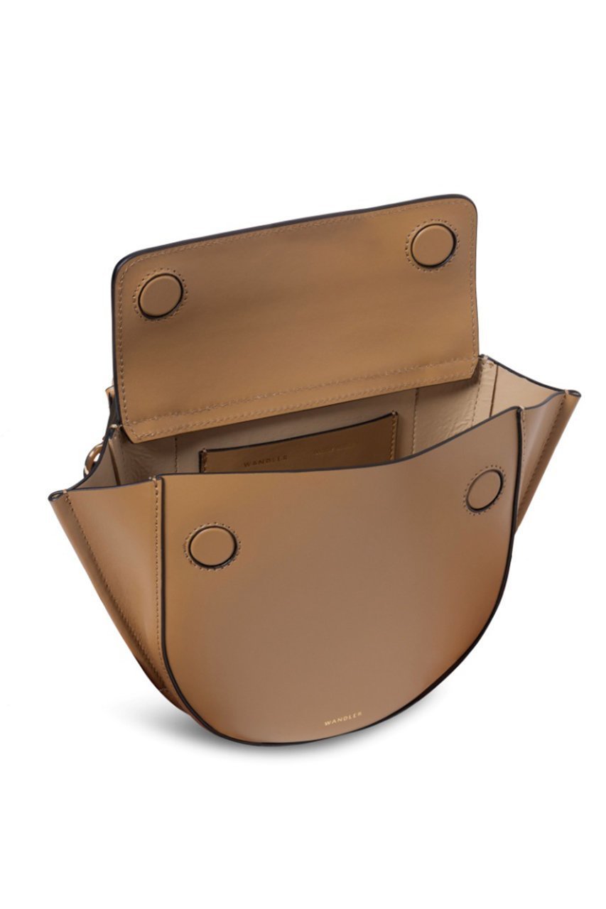 【ワンドラー/WANDLER】のHortensia Bag Mini 大人の最旬トレンドファッション＆コーディネート founy(ファウニー) 　ファッション　Fashion　レディースファッション　Fashion for Women　バッグ　Bags　コンパクト　Compact, Small Size　フォルム　Silhouette, Form　ポケット　Pocket, Pocket Detail　マグネット　Magnet, Magnetic Closure　モダン　Modern, Contemporary　other-4|ID: prp329100004873614 ipo3291000000037213715