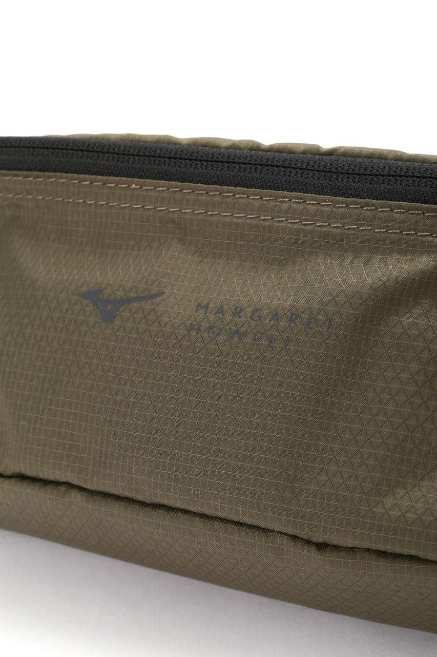 【マーガレットハウエル/MARGARET HOWELL】のNYLON RIPSTOP 人気、トレンドファッション・服の通販 founy(ファニー) 　ファッション　Fashion　レディースファッション　Fashion for Women　ワンピース　Dresses　ポーチ&ミニバッグ　Pouches & Mini Bags　バッグ　Bags　コレクション　Collection, Seasonal Line　ショルダー　Shoulder, Shoulder Strap　シンプル　Simple, Minimal　ポケット　Pocket, Pocket Detail　マーガレット　Marguerite, Daisy Pattern　新作・新入荷　New Arrivals / New In　軽量　Lightweight, Ultra Light　other-8|ID: prp329100004873635 ipo3291000000036351432