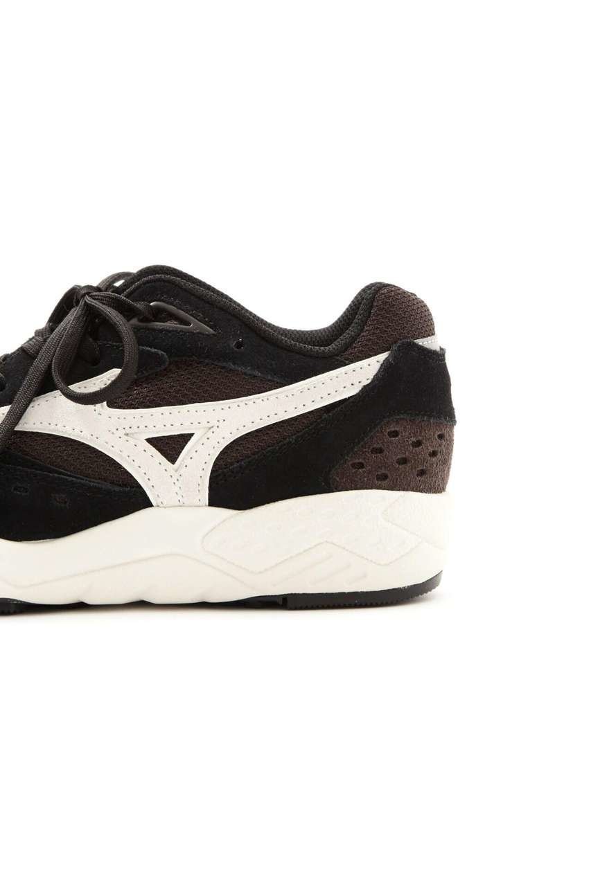 【マーガレットハウエル/MARGARET HOWELL】のMIZUNO TRAINING SHOES 人気、トレンドファッション・服の通販 founy(ファニー) 　ファッション　Fashion　レディースファッション　Fashion for Women　インソール　Shoe Insole　クッション　Cushion, Throw Pillow　コレクション　Collection, Seasonal Line　シューズ　Shoes, Footwear　スニーカー　Sneakers, Trainers　スポーティ　Sporty, Casual Athletic　バランス　Balance, Style Balance　マーガレット　Marguerite, Daisy Pattern　メッシュ　Mesh, Net Fabric　エレガント 上品　Elegant　新作・新入荷　New Arrivals / New In　other-5|ID: prp329100004873660 ipo3291000000036351637