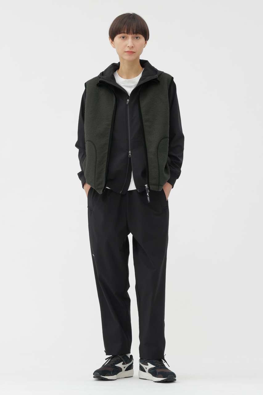 【マーガレットハウエル/MARGARET HOWELL】のSTRETCH POLYESTER HEAVY POPLIN BLOUSON 大人の最旬トレンドファッション＆コーディネート founy(ファウニー) 　ファッション　Fashion　レディースファッション　Fashion for Women　アウター　Coat / Outerwear Collection　レディースジャケット・軽アウター　Jackets　ブルゾンジャケット・スポーティアウター　Blouson Jackets　コレクション　Collection, Seasonal Line　ジャケット　Jacket, Outerwear　ストレッチ　Stretch, Stretchy Fabric　スピンドル　Spindle, Drawcord　ブルゾン　Blouson, Bomber Jacket　マーガレット　Marguerite, Daisy Pattern　other-3|ID: prp329100004873690 ipo3291000000036873557