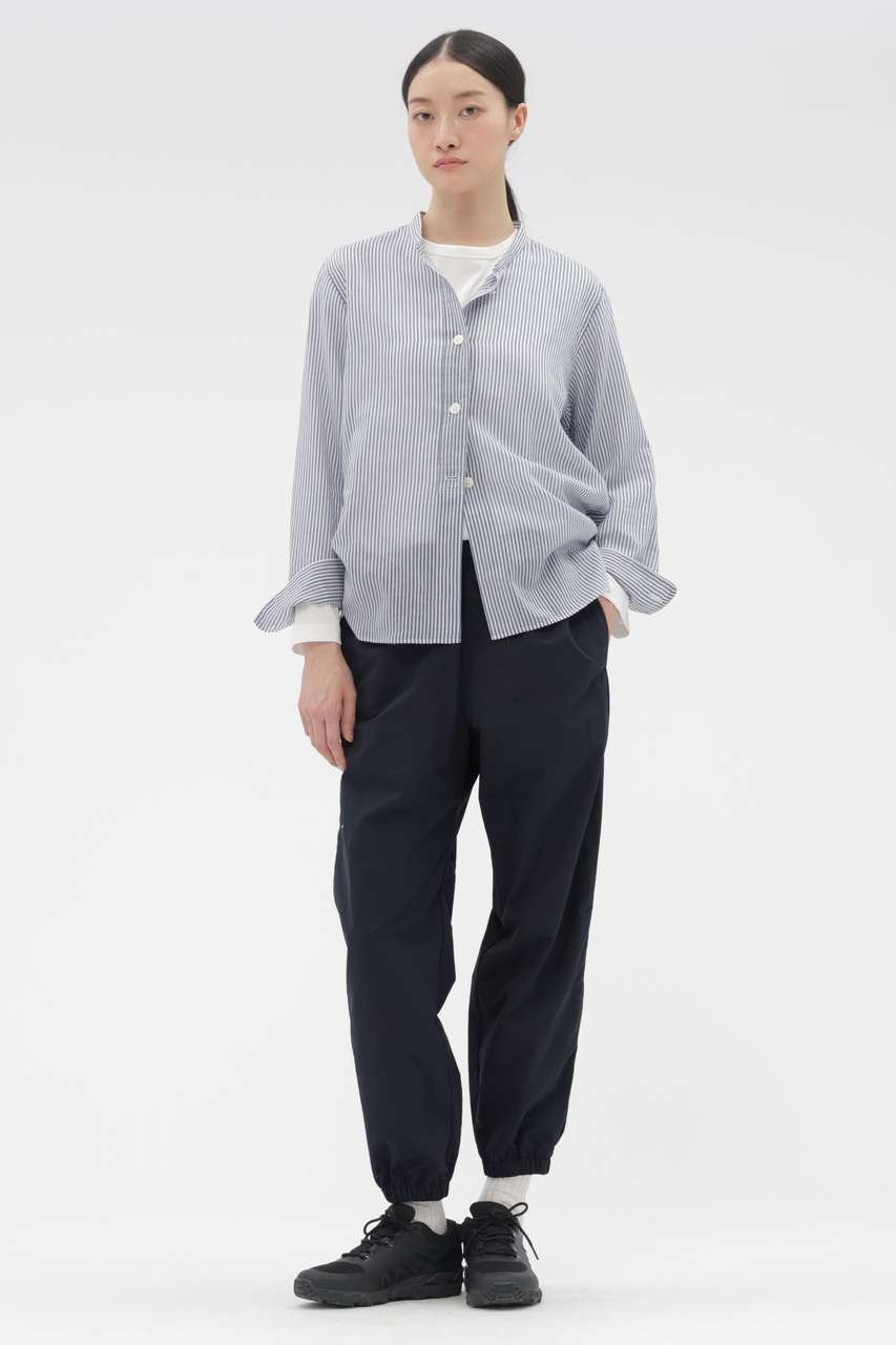 【マーガレットハウエル/MARGARET HOWELL】のWATER REPELENT NYLON POPLIN TROUSERS インテリア・キッズ・メンズ・レディースファッション・服の通販 founy(ファウニー) 　ファッション　Fashion　レディースファッション　Fashion for Women　パンツ　Pants & Trousers　コレクション　Collection, Seasonal Line　バランス　Balance, Style Balance　マーガレット　Marguerite, Daisy Pattern　リラックス　Relax, Relaxed Fit　ネイビー|ID: prp329100004873955 ipo3291000000036583954