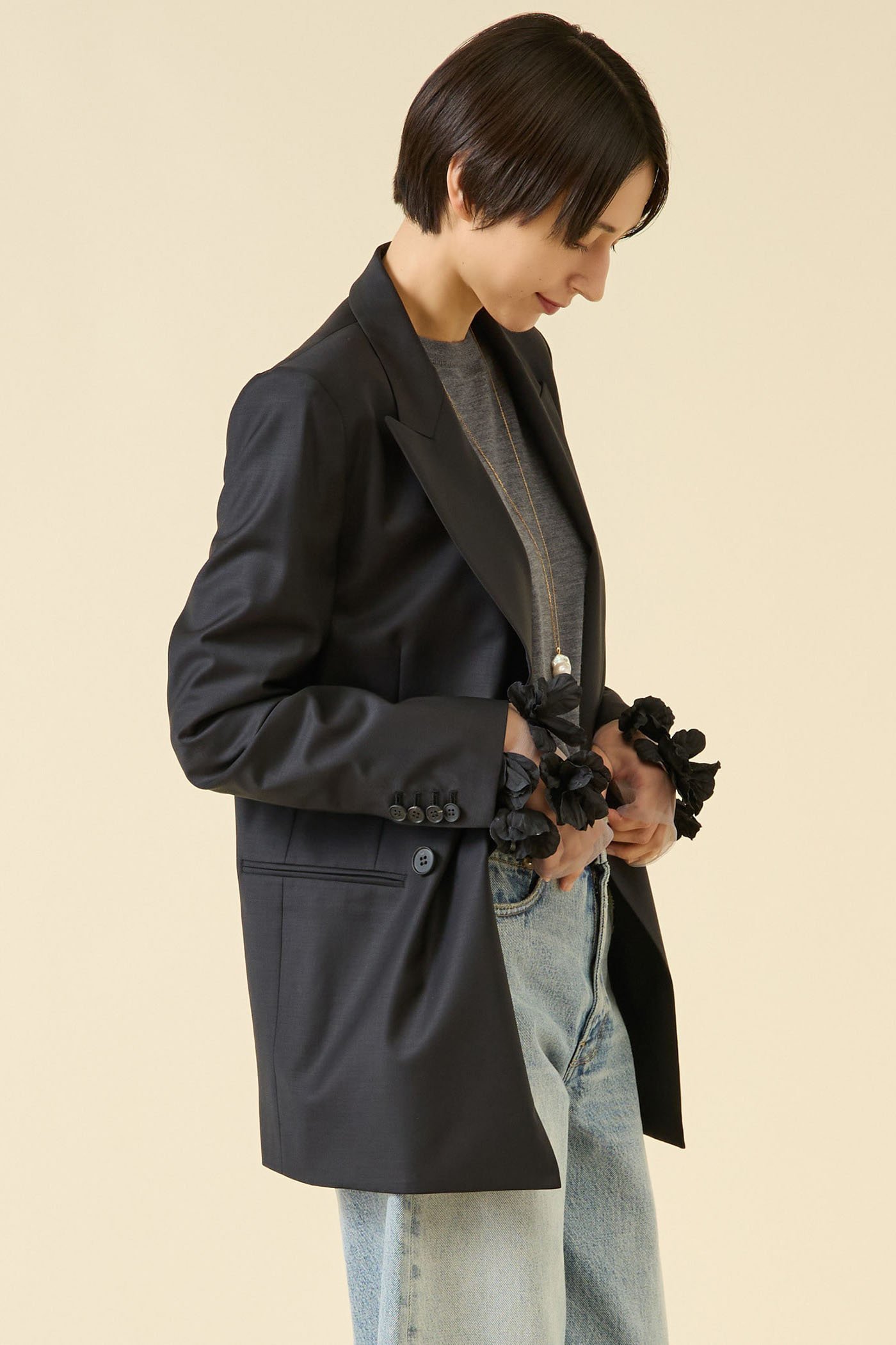 【マルティニーク/martinique】の《定番》ESSENTIALジャケット(セットアップ可) 人気、トレンドファッション・服の通販 founy(ファニー) ファッション Fashion レディースファッション Fashion for Women アウター Coat / Outerwear Collection レディースジャケット・軽アウター Jackets おすすめ Recommended / Our Picks エレガント 上品 Elegant ジャケット Jacket, Outerwear セットアップ Set-Up, Coordinated Outfit 定番 Standard, Basic Item other-2|ID: prp329100004874224 ipo3291000000036356113