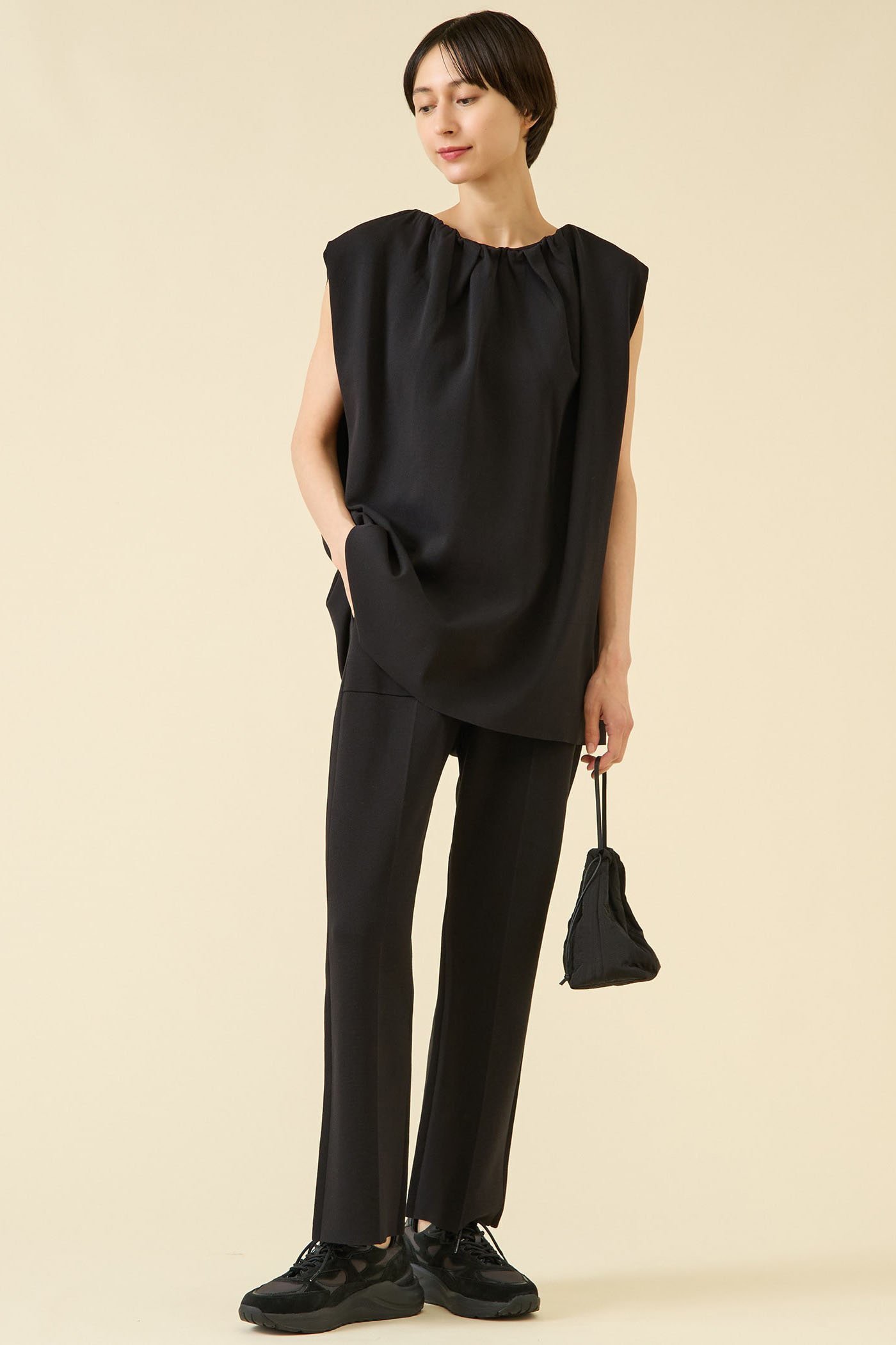 【マルティニーク/martinique】のストレッチウールニットパンツ(セットアップ可) 人気、トレンドファッション・服の通販 founy(ファニー) 　ファッション　Fashion　レディースファッション　Fashion for Women　セットアップ　Matching Sets　レディースパンツ・ボトムス　Pants & Trousers / Bottoms　パンツ　Pants & Trousers　おすすめ　Recommended / Our Picks　ストレッチ　Stretch, Stretchy Fabric　セットアップ　Set-Up, Coordinated Outfit　センター　Center, Center Line　パターン　Pattern, Design Print　フレア　Flare, Flared　ミラノリブ　Milano Rib, Milano Stitch　other-3|ID: prp329100004874225 ipo3291000000036356124