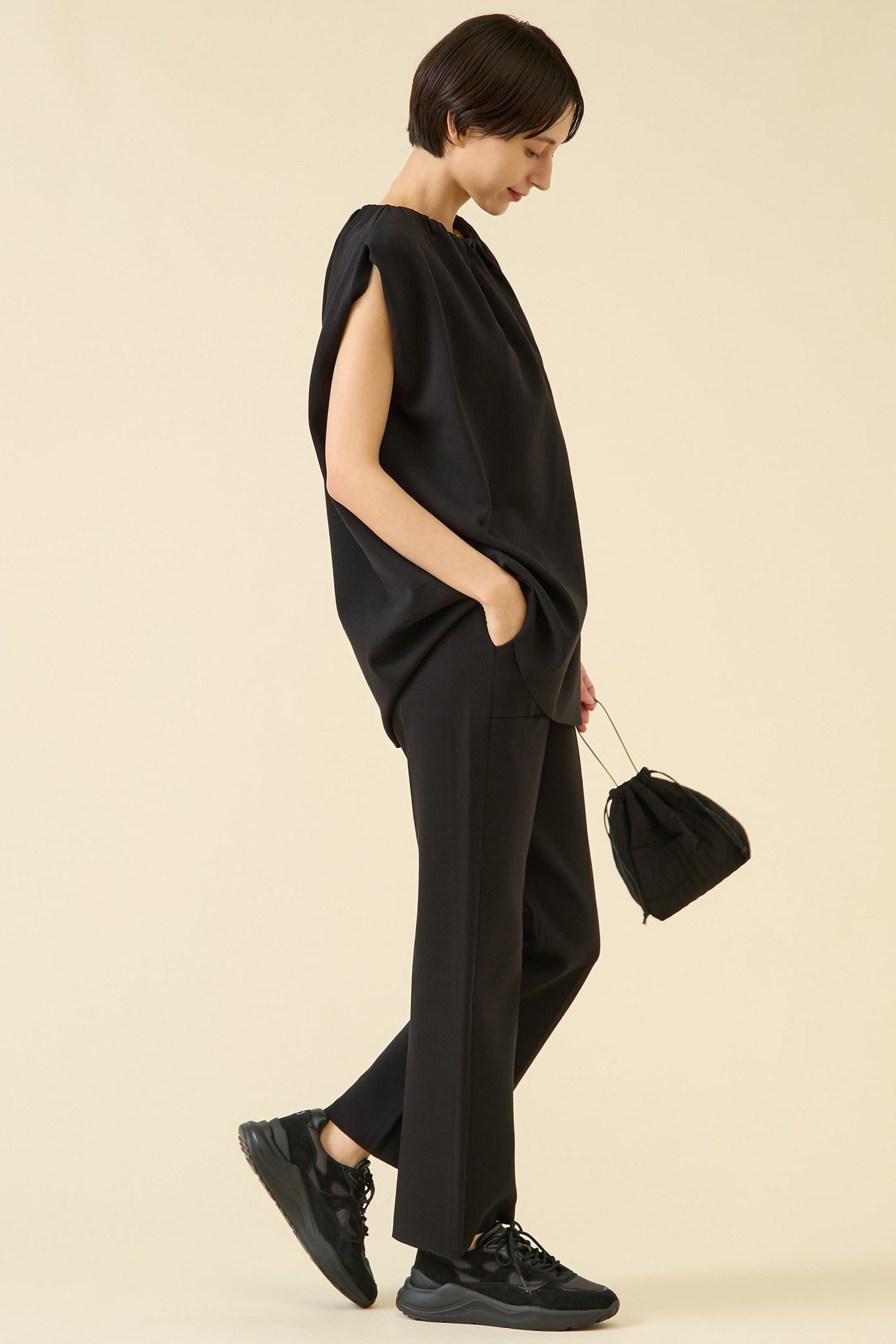 【マルティニーク/martinique】のストレッチウールニットパンツ(セットアップ可) 人気、トレンドファッション・服の通販 founy(ファニー) 　ファッション　Fashion　レディースファッション　Fashion for Women　セットアップ　Matching Sets　レディースパンツ・ボトムス　Pants & Trousers / Bottoms　パンツ　Pants & Trousers　おすすめ　Recommended / Our Picks　ストレッチ　Stretch, Stretchy Fabric　セットアップ　Set-Up, Coordinated Outfit　センター　Center, Center Line　パターン　Pattern, Design Print　フレア　Flare, Flared　ミラノリブ　Milano Rib, Milano Stitch　other-6|ID: prp329100004874225 ipo3291000000036356127