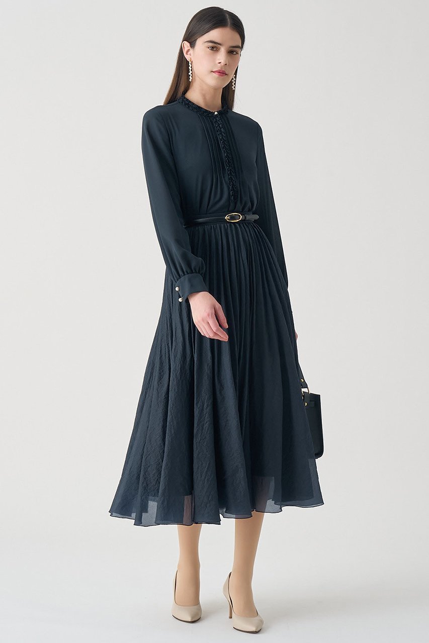 【アナイ/ANAYI】の【Eternal Line 2026】ジョーゼットテクニカル刺繍 ブラウス 人気、トレンドファッション・服の通販 founy(ファニー) ファッション Fashion レディースファッション Fashion for Women トップス・カットソー Cut & Sew Tops シャツ・ブラウス・オフィスカジュアル Elegant Blouses & Button-Ups インナー Innerwear エレガント 上品 Elegant シフォン Chiffon, Lightweight Fabric ジャケット Jacket, Outerwear ジョーゼット Georgette, Semi-Sheer Fabric スリーブ Sleeve, Long Sleeve / Short Sleeve ロング Long, Long-Length other-8|ID: prp329100004874365 ipo3291000000036357226