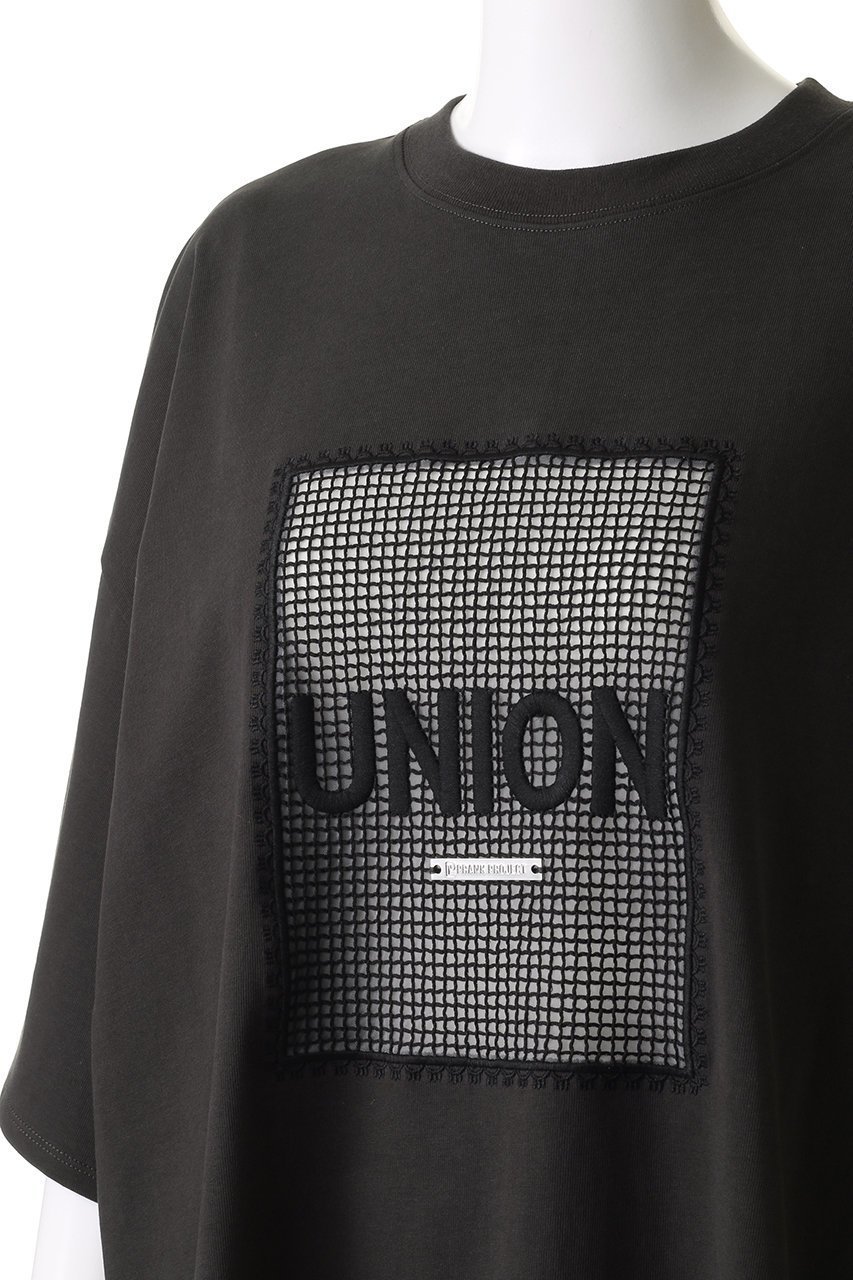 【プランク プロジェクト/PRANK PROJECT】のクロシェロゴTEE/ Crochet Logo Tee 人気、トレンドファッション・服の通販 founy(ファニー) 　ファッション　Fashion　レディースファッション　Fashion for Women　トップス・カットソー　Cut & Sew Tops　シャツ・ブラウス・オフィスカジュアル　Elegant Blouses & Button-Ups　ロングTシャツ・Tシャツ　Longline T-Shirts & Tees　カットソー・ベーシックTシャツ　Cut-and-Sewn Tops / Stretch Tees & Basics　おすすめ　Recommended / Our Picks　インナー　Innerwear　シアー　Sheer, See-Through　ショート　Short, Short Length　スリーブ　Sleeve, Long Sleeve / Short Sleeve　チュール　Tulip, Tulip Motif　今季　This Season, Current Season　other-5|ID: prp329100004874529 ipo3291000000036358511