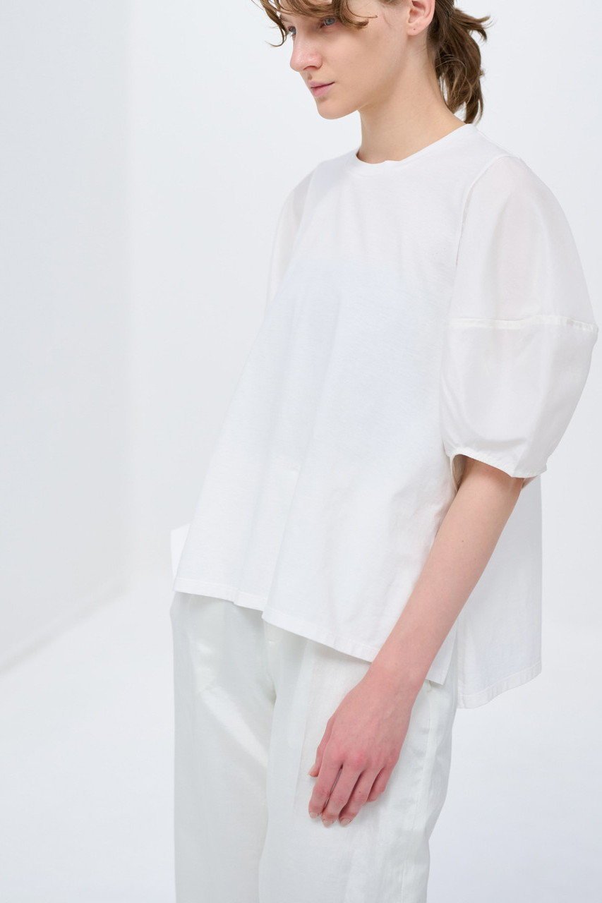 【ランバン オン ブルー/LANVIN en Bleu】の袖布帛コンビカットソー インテリア・キッズ・メンズ・レディースファッション・服の通販 founy(ファニー) 　ファッション　Fashion　レディースファッション　Fashion for Women　トップス・カットソー　Cut & Sew Tops　シャツ・ブラウス・オフィスカジュアル　Elegant Blouses & Button-Ups　ロングTシャツ・Tシャツ　Longline T-Shirts & Tees　カットソー・ベーシックTシャツ　Cut-and-Sewn Tops / Stretch Tees & Basics　カットソー　Cut and Sewn Top　コンビ　Combo, Combination Style　ショート　Short, Short Length　スリーブ　Sleeve, Long Sleeve / Short Sleeve　タフタ　Taffeta, Structured Fabric　ヴィンテージ　Vintage Style　エレガント 上品　Elegant　オフ|ID: prp329100004874639 ipo3291000000036359334