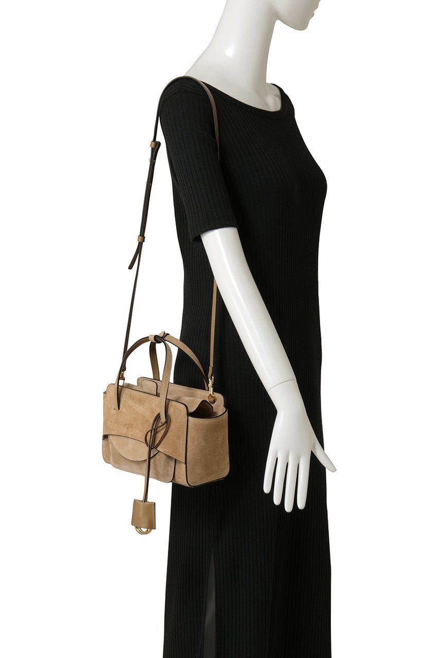 【その他のブランド/Other】のFLAP S スエードハンドバッグ 人気、トレンドファッション・服の通販 founy(ファニー) 　ファッション　Fashion　レディースファッション　Fashion for Women　バッグ　Bags　イタリア　Italy　チャーム　Charm, Pendant　フォルム　Silhouette, Form　ポーチ　Pouch, Small Case　other-2|ID: prp329100004875158 ipo3291000000036363062