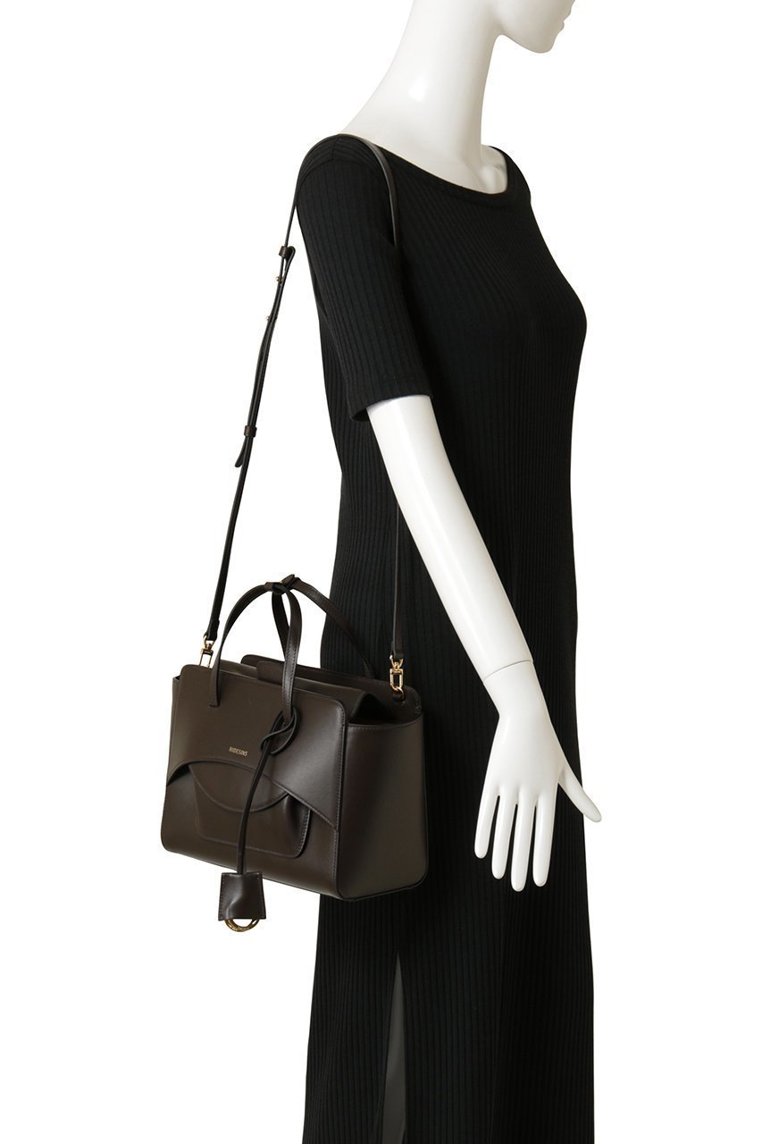 【その他のブランド/Other】のFLAP M ハンドバッグ 人気、トレンドファッション・服の通販 founy(ファニー) 　ファッション　Fashion　レディースファッション　Fashion for Women　バッグ　Bags　なめらか　Smooth, Silky Texture　コンパクト　Compact, Small Size　スクエア　Square, Square Shape　フォルム　Silhouette, Form　フラップ　Flap, Flap Pocket　フロント　Front, Front Design　ポケット　Pocket, Pocket Detail　other-3|ID: prp329100004875178 ipo3291000000036363214