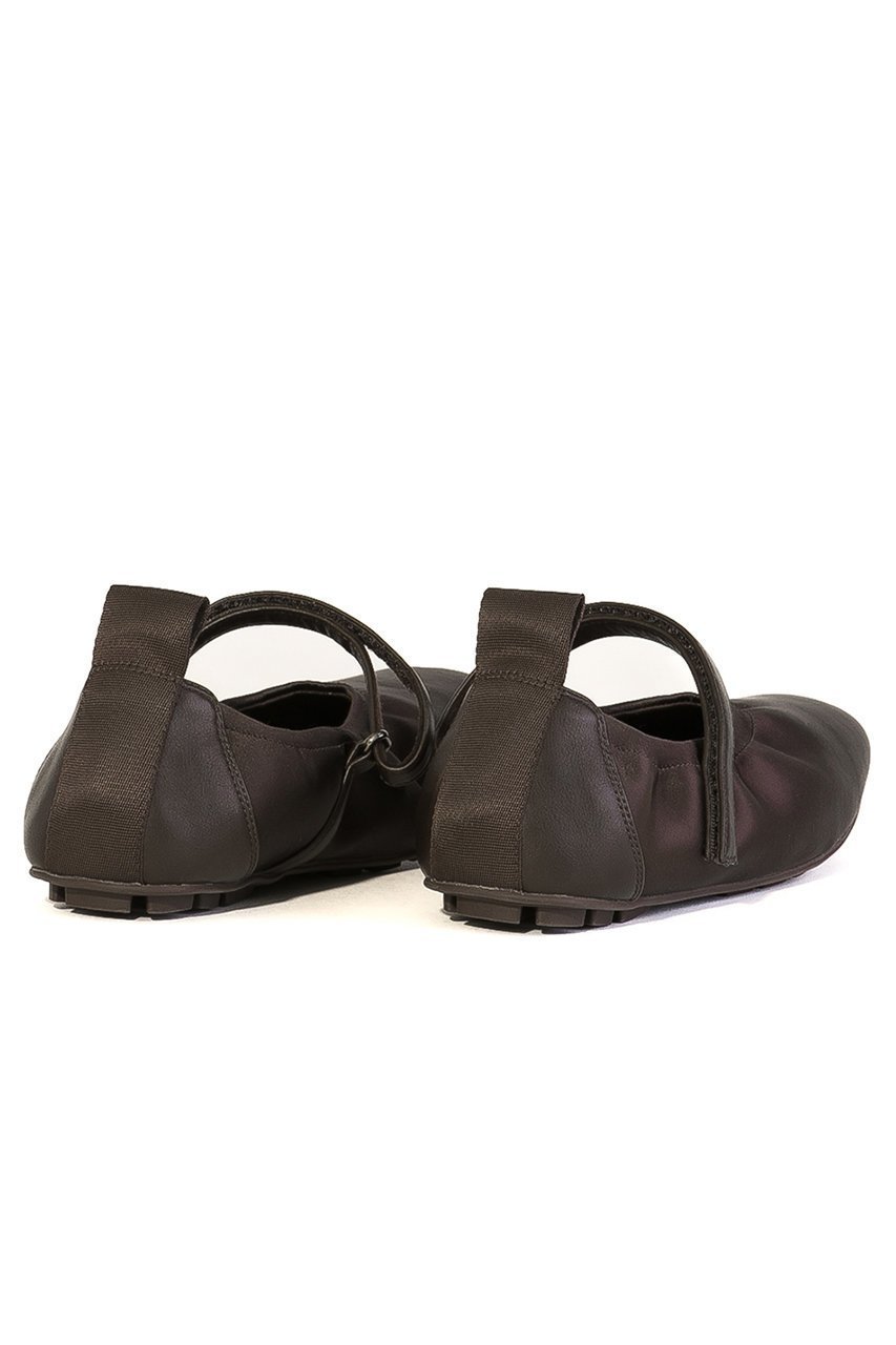 【ダニエラ アンド ジェマ/Daniella & GEMMA】のベルクロスニーカーバレエシューズ 人気、トレンドファッション・服の通販 founy(ファニー) 　ファッション　Fashion　レディースファッション　Fashion for Women　インソール　Shoe Insole　クッション　Cushion, Throw Pillow　サテン　Satin, Glossy Fabric　シューズ　Shoes, Footwear　ソックス　Socks, Hosiery　バレエ　Ballet, Ballet Style　フィット　Fit, Slim Fit　フラット　Flat, Flat Shoes　エレガント 上品　Elegant　夏　Summer　新作・新入荷　New Arrivals / New In　春　Spring　S/S・春夏　SS, Spring/Summer, Warm Season　A/W・秋冬　Autumn/Winter　other-4|ID: prp329100004875228 ipo3291000000036363552