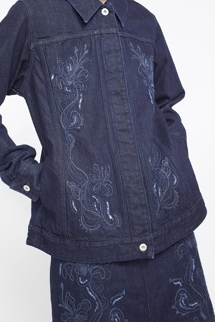 【ミューラル/MURRAL】のNerine エンブロイダード デニム ジャケット 人気、トレンドファッション・服の通販 founy(ファニー) 　ファッション　Fashion　レディースファッション　Fashion for Women　アウター　Coat / Outerwear Collection　レディースジャケット・軽アウター　Jackets　ブルゾンジャケット・スポーティアウター　Blouson Jackets　デニムジャケット / カジュアルアウター　Denim Jackets　クラシカル　Classical, Vintage-Inspired　クラッシュ　Distressed, Crashed Style　シェイプ　Shape, Slim Fit　ジャケット　Jacket, Outerwear　ジーンズ　Jeans, Denim Pants　スラックス　Slacks, Dress Pants　セットアップ　Set-Up, Coordinated Outfit　ダイヤモンド　Diamond, Brilliant Cut　デニム　Denim, Jeans Material　手描き　Hand-Drawn, Illustrated　フロント　Front, Front Design　ブルゾン　Blouson, Bomber Jacket　ポケット　Pocket, Pocket Detail　おすすめ　Recommended / Our Picks　新作・新入荷　New Arrivals / New In　other-7|ID: prp329100004875305 ipo3291000000036364128