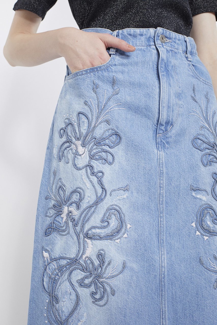 【ミューラル/MURRAL】のNerine エンブロイダード デニム スカート 人気、トレンドファッション・服の通販 founy(ファニー) 　ファッション　Fashion　レディースファッション　Fashion for Women　スカート　Skirts　ロングスカート　Long Skirts / Maxi & Midi Skirts　クラッシュ　Distressed, Crashed Style　シンプル　Simple, Minimal　ダイヤモンド　Diamond, Brilliant Cut　デニム　Denim, Jeans Material　ロング　Long, Long-Length　手描き　Hand-Drawn, Illustrated　新作・新入荷　New Arrivals / New In　other-7|ID: prp329100004875309 ipo3291000000036364161
