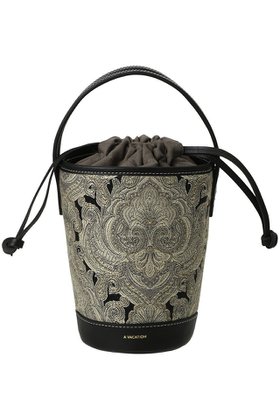 【ア ヴァケーション/A VACATION】のBONBON バケツバッグ 人気、トレンドファッション・服の通販 founy(ファニー) ファッション Fashion レディースファッション Fashion for Women バッグ Bags ジャカード／ジャガード Jacquard, Woven Pattern スマート Smart, Elegant ドローストリング Drawstring, Pull Cord バケツ Bucket, Bucket Style パーティ Party, Party Style フォルム Silhouette, Form リップ Lip, Lip Motif 新作・新入荷 New Arrivals / New In 財布 Wallet, Purse |ID:prp329100004875324