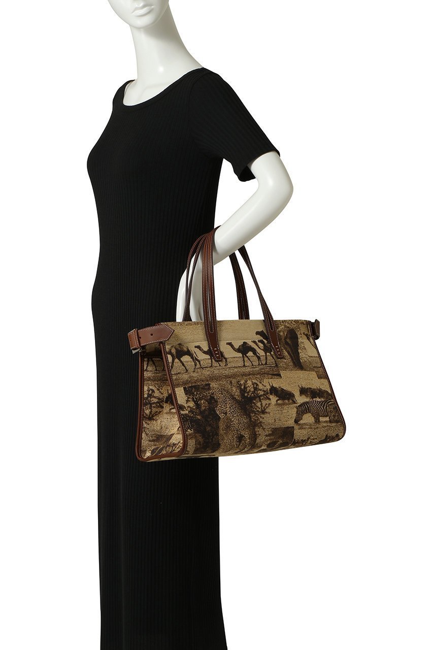 【ア ヴァケーション/A VACATION】のBATH トートバッグ 人気、トレンドファッション・服の通販 founy(ファニー) 　ファッション　Fashion　レディースファッション　Fashion for Women　バッグ　Bags　シンプル　Simple, Minimal　スタイリッシュ　Stylish, Fashionable　スマート　Smart, Elegant　チェック　Check, Plaid, Tartan　フィット　Fit, Slim Fit　フォルム　Silhouette, Form　ポケット　Pocket, Pocket Detail　新作・新入荷　New Arrivals / New In　財布　Wallet, Purse　other-3|ID: prp329100004875327 ipo3291000000036364274