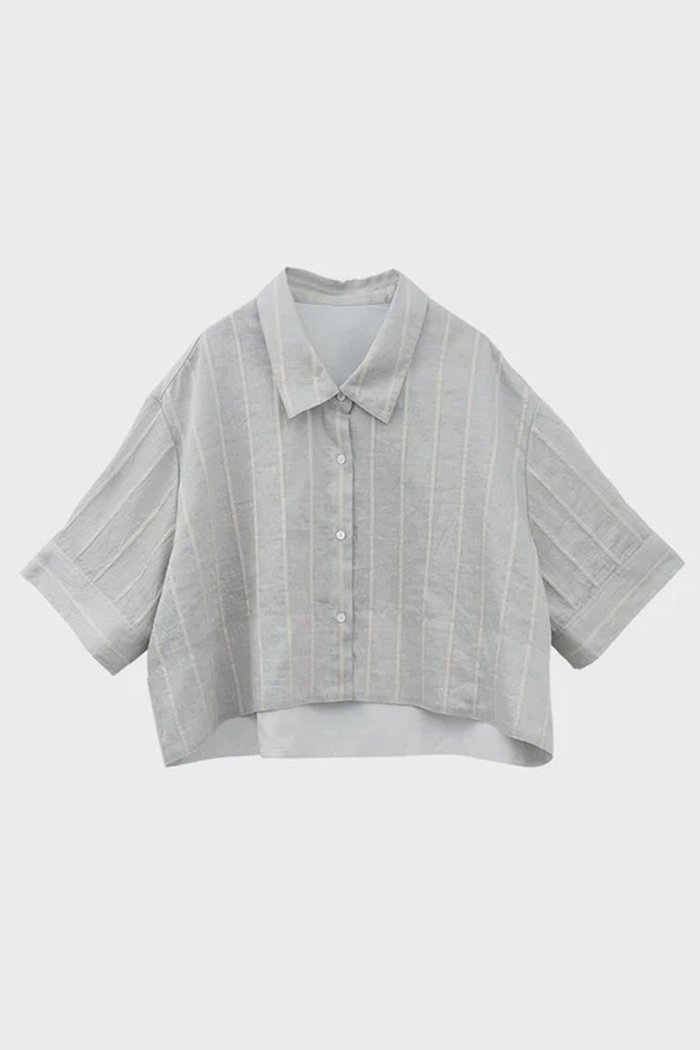 【スタニングルアー/STUNNING LURE】のロールアップクロップドシャツ インテリア・キッズ・メンズ・レディースファッション・服の通販 founy(ファニー) https://founy.com/ ファッション Fashion レディースファッション Fashion for Women トップス・カットソー Cut & Sew Tops シャツ・ブラウス・オフィスカジュアル Elegant Blouses & Button-Ups ウォッシャブル Machine Washable ショート Short, Short Length スリーブ Sleeve, Long Sleeve / Short Sleeve トレンド Trend, Trending Now 夏 Summer |ID: prp329100004875466 ipo3291000000036365210