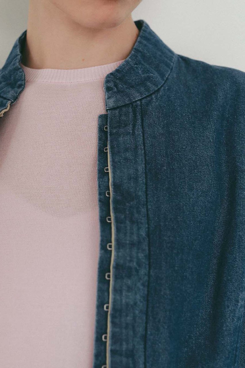 【ハー/HER.】のスタンドカラーデニムジャケット 人気、トレンドファッション・服の通販 founy(ファニー) 　ファッション　Fashion　レディースファッション　Fashion for Women　アウター　Coat / Outerwear Collection　レディースジャケット・軽アウター　Jackets　デニムジャケット / カジュアルアウター　Denim Jackets　シンプル　Simple, Minimal　ジャケット　Jacket, Outerwear　デニム　Denim, Jeans Material　トレンド　Trend, Trending Now　フロント　Front, Front Design　ボトム　Bottoms, Lower Wear　切替　Switching, Contrast Panel　新作・新入荷　New Arrivals / New In　other-5|ID: prp329100004875487 ipo3291000000036365343