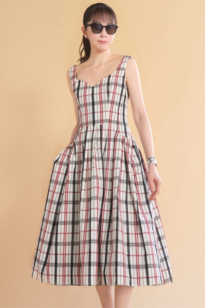 【デイジーリン/DAISY LIN】のDress”Dramatic Shape Check” 大人の最旬トレンドファッション＆コーディネート founy(ファウニー) 　ファッション　Fashion　レディースファッション　Fashion for Women　ワンピース　Dresses　フォーマル・パーティードレス・結婚式用ドレス　Elegant & Casual Dresses　チュニック　Tunic Tops & Dresses　ウォッシャブル　Machine Washable　エレガント 上品　Elegant　ギャザー　Gathered, Ruffled　シェイプ　Shape, Slim Fit　タフタ　Taffeta, Structured Fabric　チェック　Check, Plaid, Tartan　チュニック　Tunic, Long Top　デコルテ　Décolleté, Neckline　フォルム　Silhouette, Form　再入荷　Restock / Back in Stock　other-7|ID: prp329100004875501 ipo3291000000037009714