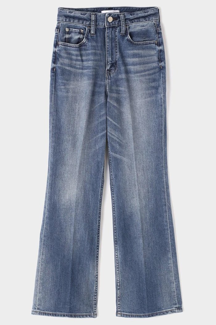 【ル フィル/LE PHIL】の《LE PHIL》Lotus インテリア・キッズ・メンズ・レディースファッション・服の通販 founy(ファニー) https://founy.com/ ファッション Fashion レディースファッション Fashion for Women パンツ Pants & Trousers デニムパンツ・ジーンズ・美脚デニム Denim Jeans & Pants スタンダード Standard, Basic デニム Denim, Jeans Material フォルム Silhouette, Form 新作・新入荷 New Arrivals / New In |ID: prp329100004875658 ipo3291000000036366593