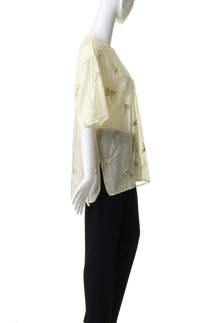 【カレンソロジー/Curensology】のフラワービーズTOPS 人気、トレンドファッション・服の通販 founy(ファニー) 　ファッション　Fashion　レディースファッション　Fashion for Women　トップス・カットソー　Cut & Sew Tops　シャツ・ブラウス・オフィスカジュアル　Elegant Blouses & Button-Ups　ショート　Short, Short Length　スリーブ　Sleeve, Long Sleeve / Short Sleeve　フラワー　Flower, Floral　モチーフ　Motif, Design Theme　エレガント 上品　Elegant　夏　Summer　新作・新入荷　New Arrivals / New In　春　Spring　S/S・春夏　SS, Spring/Summer, Warm Season　other-3|ID: prp329100004875697 ipo3291000000036366836