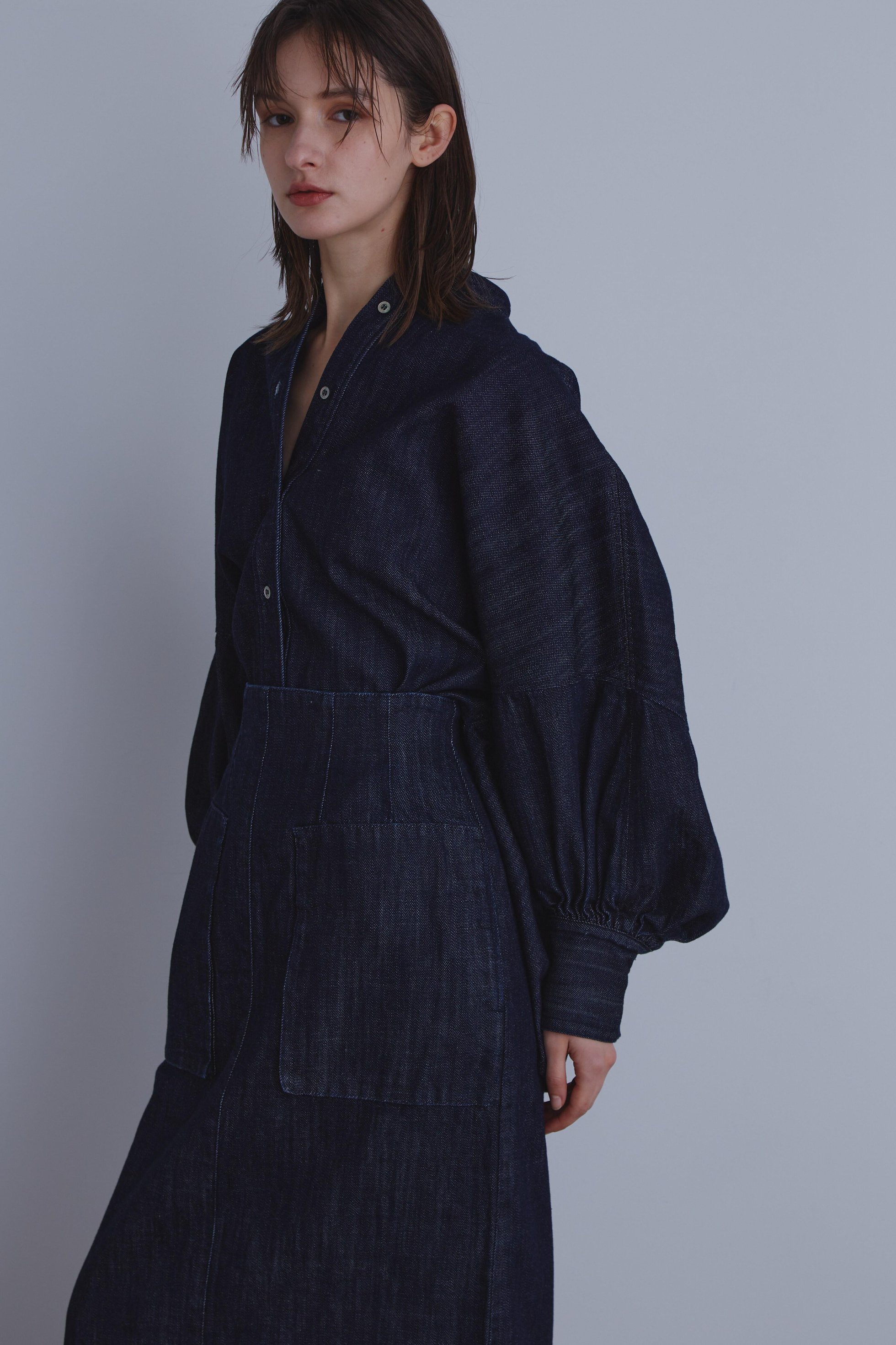 【ル フィル/LE PHIL】の《LE PHIL》ルーズデニムブラウス 人気、トレンドファッション・服の通販 founy(ファニー) 　ファッション　Fashion　レディースファッション　Fashion for Women　トップス・カットソー　Cut & Sew Tops　シャツ・ブラウス・オフィスカジュアル　Elegant Blouses & Button-Ups　インディゴ　Indigo Denim　スリーブ　Sleeve, Long Sleeve / Short Sleeve　デニム　Denim, Jeans Material　バランス　Balance, Style Balance　ビッグ　Big, Oversized　ロング　Long, Long-Length　春　Spring　羽織　Haori, Light Jacket　 other-1|ID: prp329100004875707 ipo3291000000036366895