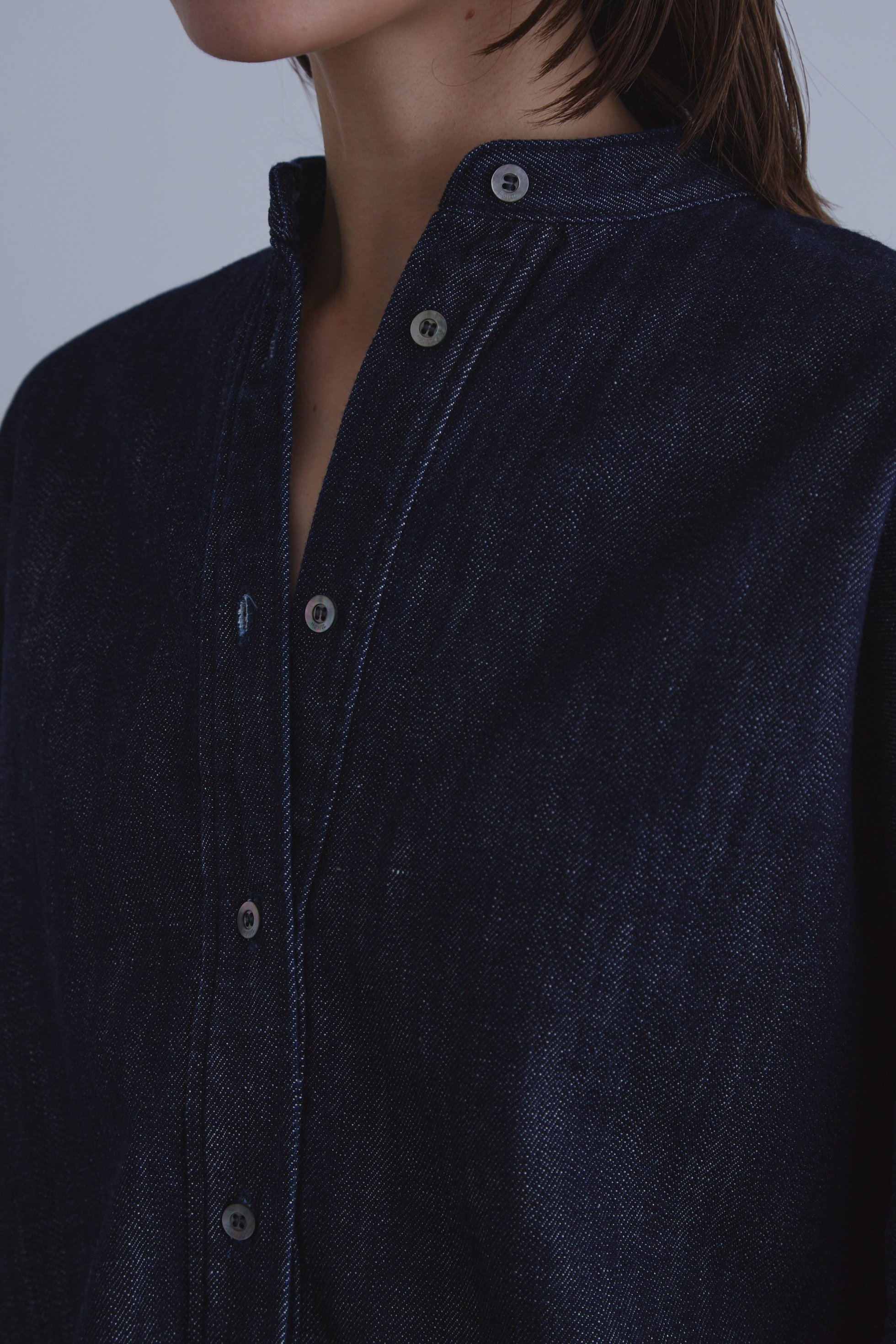 【ル フィル/LE PHIL】の《LE PHIL》ルーズデニムブラウス 人気、トレンドファッション・服の通販 founy(ファニー) 　ファッション　Fashion　レディースファッション　Fashion for Women　トップス・カットソー　Cut & Sew Tops　シャツ・ブラウス・オフィスカジュアル　Elegant Blouses & Button-Ups　インディゴ　Indigo Denim　スリーブ　Sleeve, Long Sleeve / Short Sleeve　デニム　Denim, Jeans Material　バランス　Balance, Style Balance　ビッグ　Big, Oversized　ロング　Long, Long-Length　春　Spring　羽織　Haori, Light Jacket　other-7|ID: prp329100004875707 ipo3291000000036366916