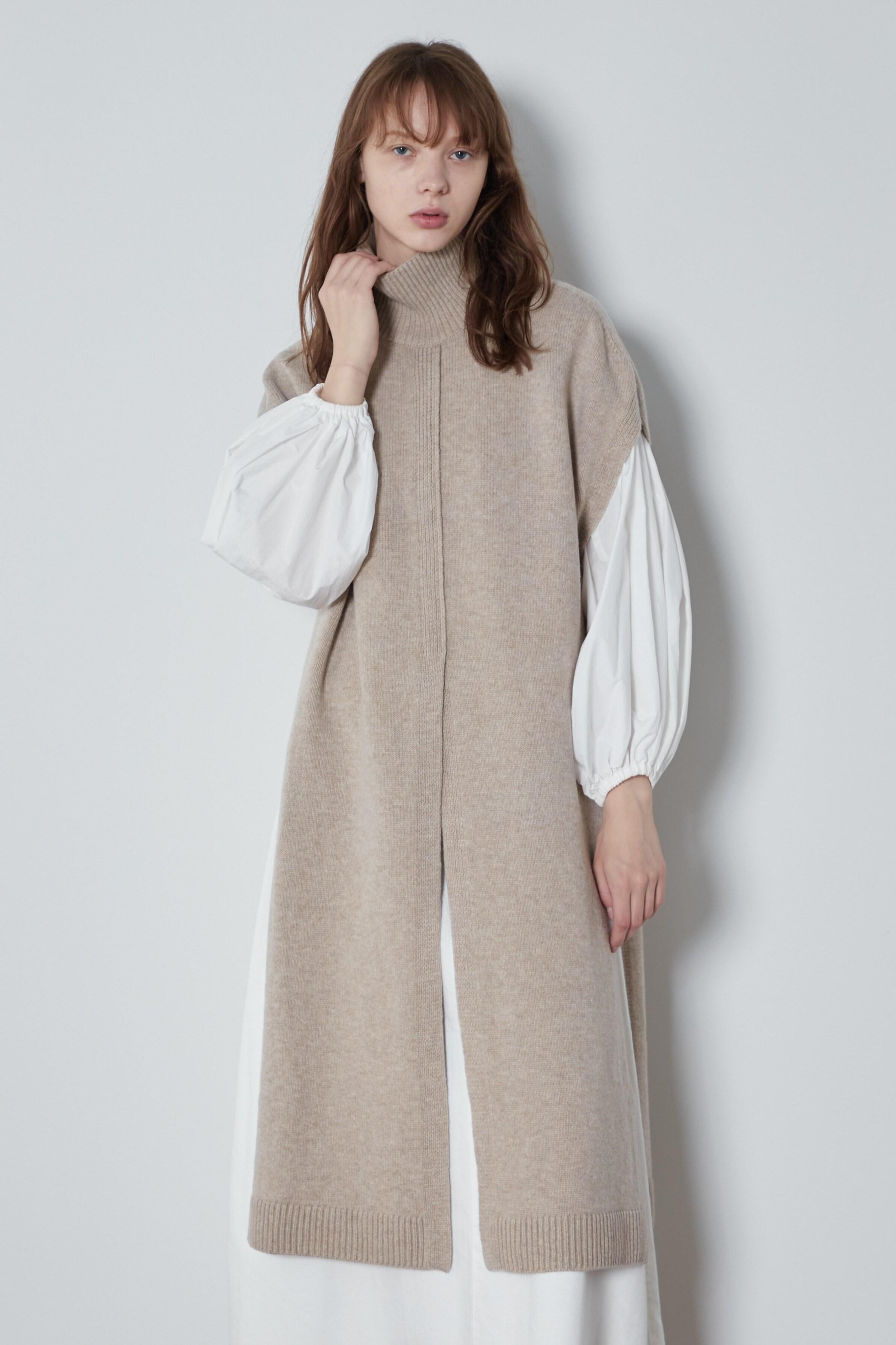 【ル フィル/LE PHIL】の《LE PHIL》ウールミドルゲージ 人気、トレンドファッション・服の通販 founy(ファニー) 　ファッション　Fashion　レディースファッション　Fashion for Women　トップス・カットソー　Cut & Sew Tops　ニット　Knit Tops & Sweaters　カジュアルプルオーバー・ニットトップス　Pullovers & Knit Tops / Casual Pullovers　スリット　Slit, Slit Detail　新作・新入荷　New Arrivals / New In　 other-1|ID: prp329100004875709 ipo3291000000036366925