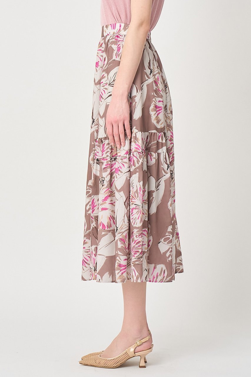 【アナイ/ANAYI】のペイントフラワープリントティアード スカート 人気、トレンドファッション・服の通販 founy(ファニー) 　ファッション　Fashion　レディースファッション　Fashion for Women　スカート　Skirts　ティアードスカート　Tiered Skirts　ロングスカート　Long Skirts / Maxi & Midi Skirts　カットソー　Cut and Sewn Top　ギャザー　Gathered, Ruffled　シンプル　Simple, Minimal　フレア　Flare, Flared　プリント　Print, Printed Pattern　リラックス　Relax, Relaxed Fit　ロング　Long, Long-Length　夏　Summer　新作・新入荷　New Arrivals / New In　春　Spring　other-8|ID: prp329100004875798 ipo3291000000036367475