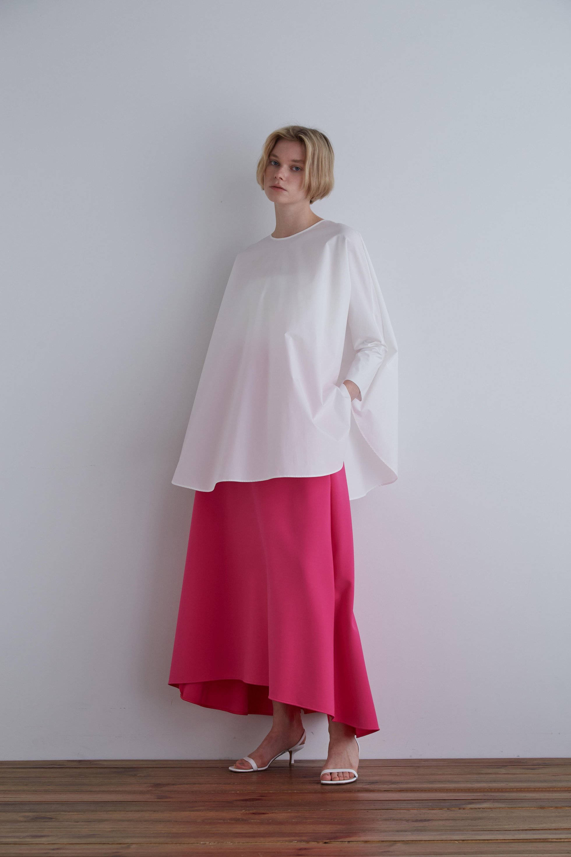 【ル フィル/LE PHIL】の《LE PHIL》サークルオーバーブラウス 人気、トレンドファッション・服の通販 founy(ファニー) 　ファッション　Fashion　レディースファッション　Fashion for Women　トップス・カットソー　Cut & Sew Tops　シャツ・ブラウス・オフィスカジュアル　Elegant Blouses & Button-Ups　おすすめ　Recommended / Our Picks　スタンダード　Standard, Basic　ストレッチ　Stretch, Stretchy Fabric　スリット　Slit, Slit Detail　スリーブ　Sleeve, Long Sleeve / Short Sleeve　フォルム　Silhouette, Form　ロング　Long, Long-Length　新作・新入荷　New Arrivals / New In　other-3|ID: prp329100004875882 ipo3291000000036368047