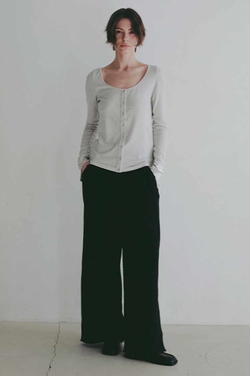 【エトレトウキョウ/ETRE TOKYO】のエアリースウェットパンツ 大人の最旬トレンドファッション＆コーディネート founy(ファウニー) 　ファッション　Fashion　レディースファッション　Fashion for Women　パンツ　Pants & Trousers　カットソー　Cut and Sewn Top　コンパクト　Compact, Small Size　シンプル　Simple, Minimal　ジャケット　Jacket, Outerwear　スウェット / スエット　Sweatshirt, Sweatwear　ストレート　Straight, Straight Cut　スラックス　Slacks, Dress Pants　バランス　Balance, Style Balance　フィット　Fit, Slim Fit　フロント　Front, Front Design　リラックス　Relax, Relaxed Fit　ワイド　Wide, Wide Fit　エレガント 上品　Elegant　other-3|ID: prp329100004875914 ipo3291000000036368255