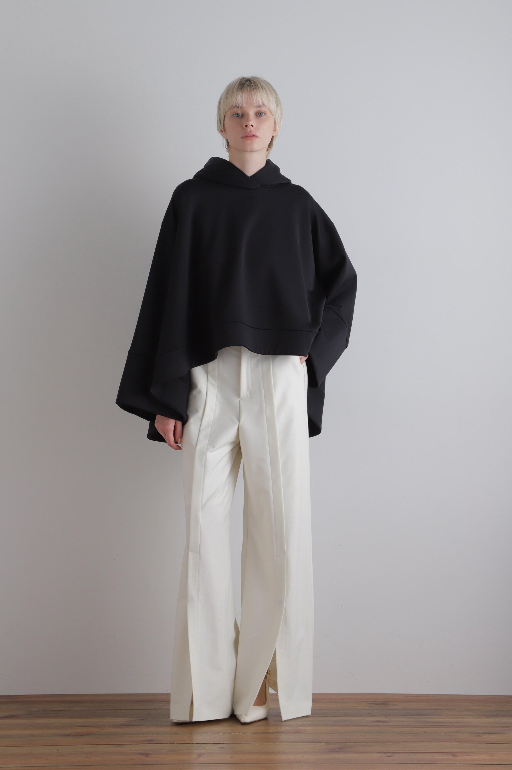 【ル フィル/LE PHIL】のCORDURAフリーススウェットフーディー 人気、トレンドファッション・服の通販 founy(ファニー) 　ファッション　Fashion　レディースファッション　Fashion for Women　トップス・カットソー　Cut & Sew Tops　シャツ・ブラウス・オフィスカジュアル　Elegant Blouses & Button-Ups　レディースパーカー・カジュアルフーディー　Casual Hoodies & Sweatshirts　ロングTシャツ・Tシャツ　Longline T-Shirts & Tees　スウェット・クルーネックトップス　Sweatshirts & Crewnecks / Relaxed Fit Sweat Tops　カットソー・ベーシックTシャツ　Cut-and-Sewn Tops / Stretch Tees & Basics　ショート　Short, Short Length　スキニー　Skinny, Slim Fit　スタンダード　Standard, Basic　スポーティ　Sporty, Casual Athletic　フレア　Flare, Flared　ボトム　Bottoms, Lower Wear　ロング　Long, Long-Length　ワイド　Wide, Wide Fit　other-3|ID: prp329100004876006 ipo3291000000036368871