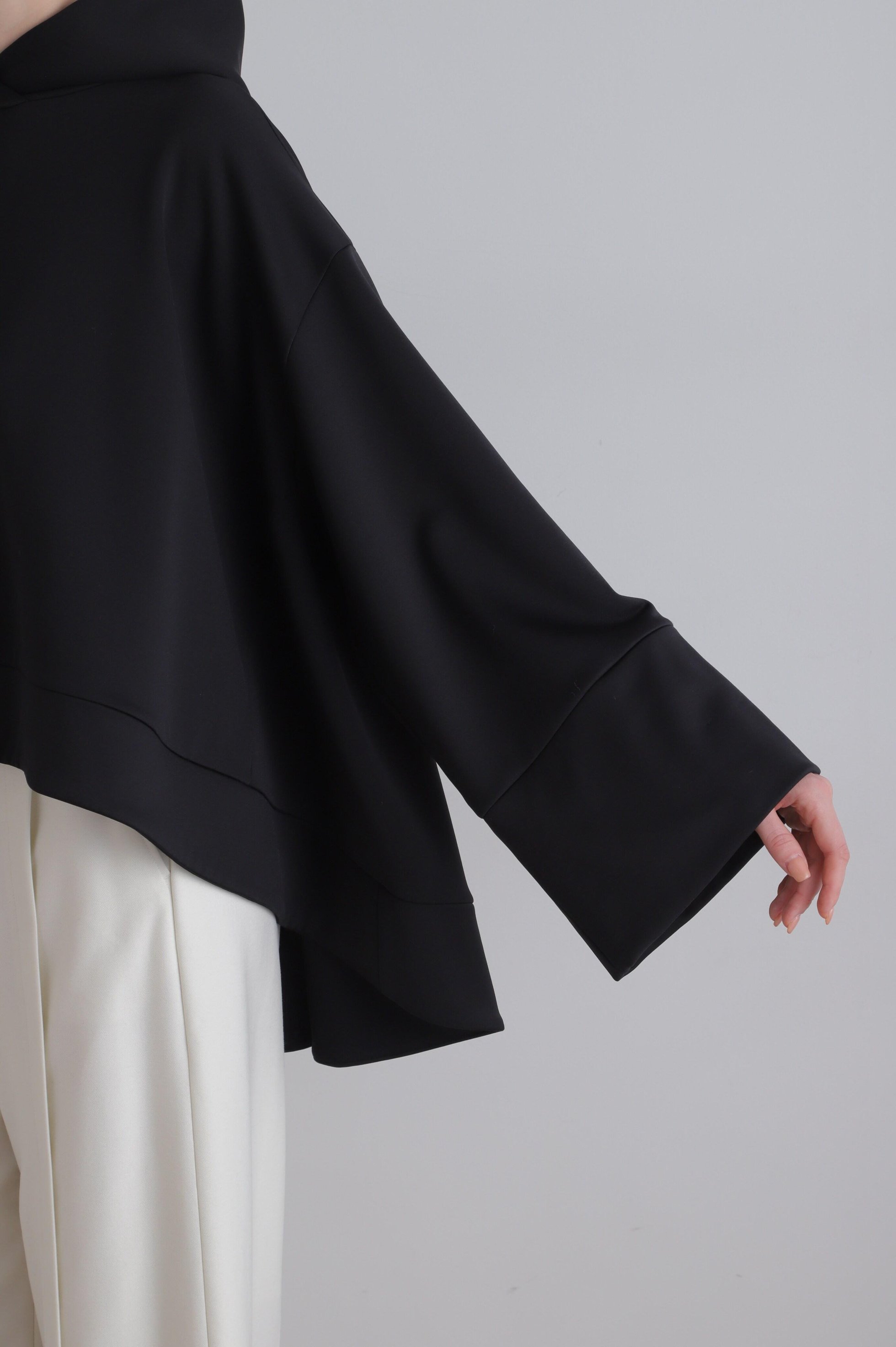 【ル フィル/LE PHIL】のCORDURAフリーススウェットフーディー 人気、トレンドファッション・服の通販 founy(ファニー) 　ファッション　Fashion　レディースファッション　Fashion for Women　トップス・カットソー　Cut & Sew Tops　シャツ・ブラウス・オフィスカジュアル　Elegant Blouses & Button-Ups　レディースパーカー・カジュアルフーディー　Casual Hoodies & Sweatshirts　ロングTシャツ・Tシャツ　Longline T-Shirts & Tees　スウェット・クルーネックトップス　Sweatshirts & Crewnecks / Relaxed Fit Sweat Tops　カットソー・ベーシックTシャツ　Cut-and-Sewn Tops / Stretch Tees & Basics　ショート　Short, Short Length　スキニー　Skinny, Slim Fit　スタンダード　Standard, Basic　スポーティ　Sporty, Casual Athletic　フレア　Flare, Flared　ボトム　Bottoms, Lower Wear　ロング　Long, Long-Length　ワイド　Wide, Wide Fit　other-8|ID: prp329100004876006 ipo3291000000036368881