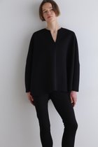 【ル フィル/LE PHIL】のエアクッションカットソー 人気、トレンドファッション・服の通販 founy(ファニー) ファッション Fashion レディースファッション Fashion for Women トップス・カットソー Cut & Sew Tops シャツ・ブラウス・オフィスカジュアル Elegant Blouses & Button-Ups ロングTシャツ・Tシャツ Longline T-Shirts & Tees カットソー・ベーシックTシャツ Cut-and-Sewn Tops / Stretch Tees & Basics なめらか Smooth, Silky Texture スリット Slit, Slit Detail スリーブ Sleeve, Long Sleeve / Short Sleeve ビッグ Big, Oversized フェミニン Feminine, Girly ボトム Bottoms, Lower Wear リラックス Relax, Relaxed Fit ロング Long, Long-Length thumbnail ブラック|ID: prp329100004876009 ipo3291000000036368886