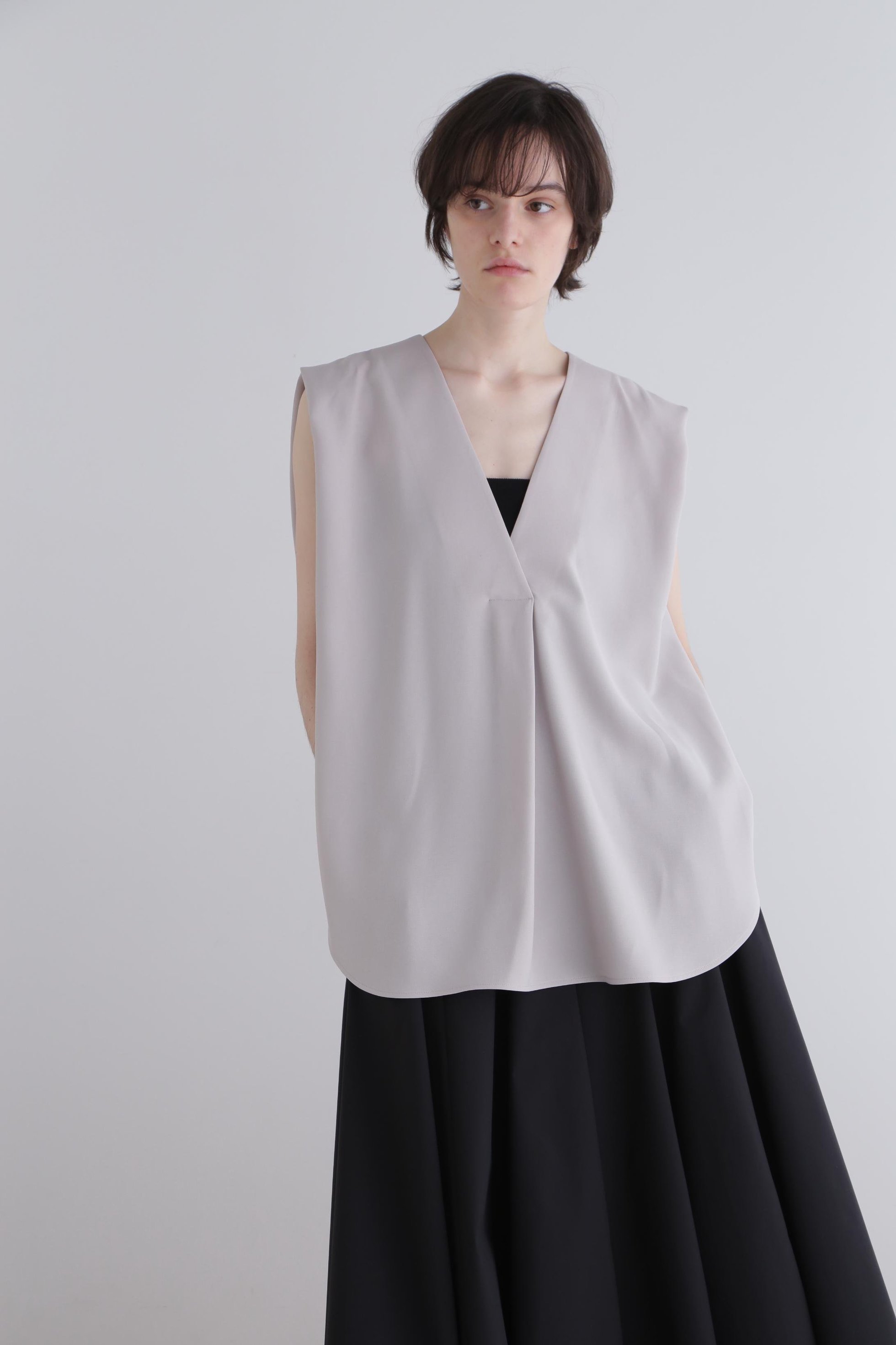 【ル フィル/LE PHIL】のバックツイストジレ インテリア・キッズ・メンズ・レディースファッション・服の通販 founy(ファウニー) 　ファッション　Fashion　レディースファッション　Fashion for Women　アウター　Coat / Outerwear Collection　レディースジャケット・軽アウター　Jackets　ジャケット　Jacket, Outerwear　スタンダード　Standard, Basic　ツイスト　Tweed, Tweed Fabric　ドレープ　Drape, Draping Fabric　ベージュ|ID: prp329100004876066 ipo3291000000036369240