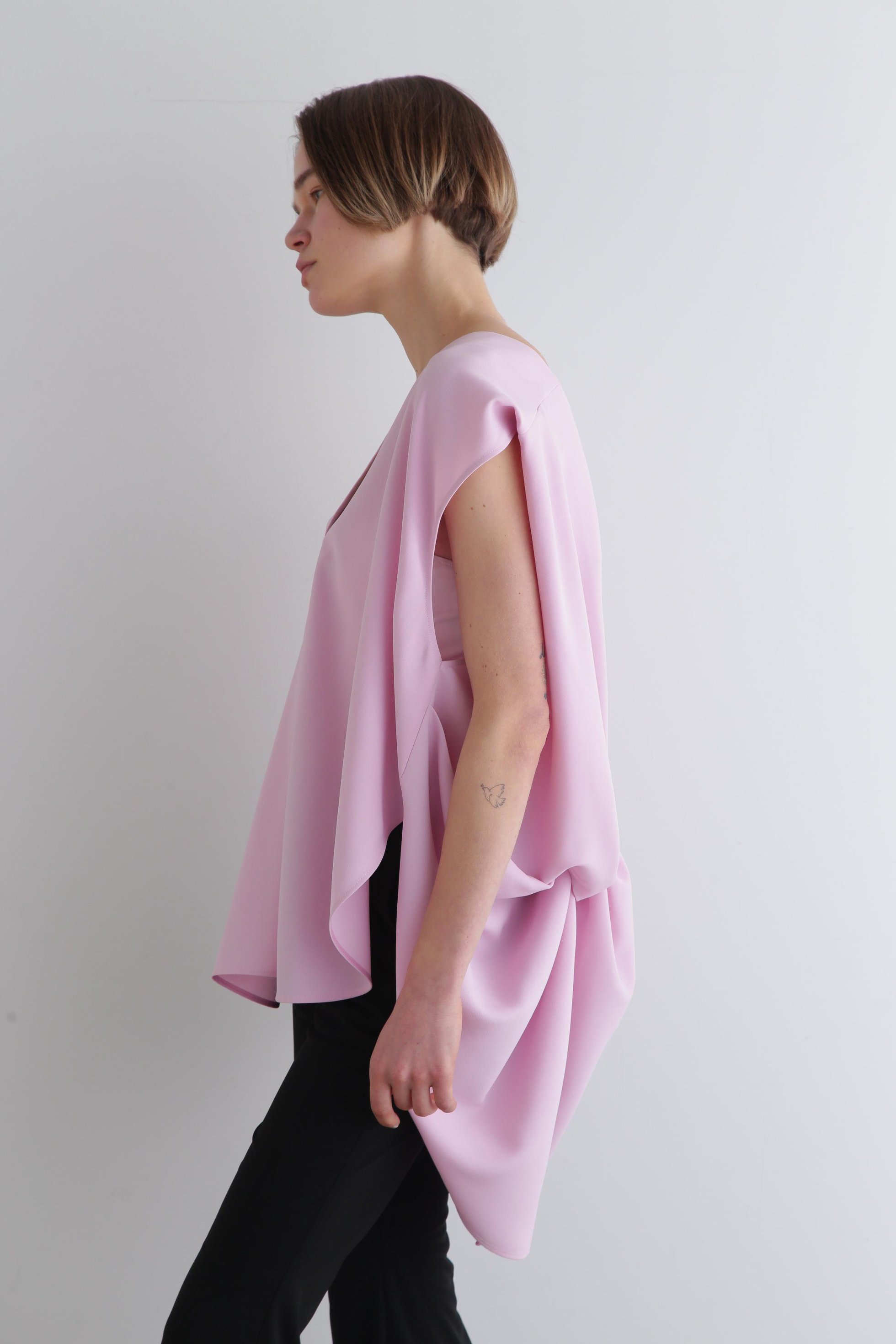 【ル フィル/LE PHIL】のバックツイストジレ 大人の最旬トレンドファッション＆コーディネート founy(ファウニー) 　ファッション　Fashion　レディースファッション　Fashion for Women　アウター　Coat / Outerwear Collection　レディースジャケット・軽アウター　Jackets　ジャケット　Jacket, Outerwear　スタンダード　Standard, Basic　ツイスト　Tweed, Tweed Fabric　ドレープ　Drape, Draping Fabric　other-3|ID: prp329100004876066 ipo3291000000036369245