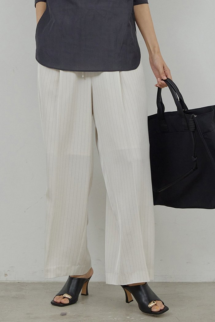 【ガリャルダガランテ/GALLARDAGALANTE】のストライプイージーパンツ インテリア・キッズ・メンズ・レディースファッション・服の通販 founy(ファニー) https://founy.com/ ファッション Fashion レディースファッション Fashion for Women パンツ Pants & Trousers ストライプ Stripe, Striped Pattern ベーシック Basic, Essential リラックス Relax, Relaxed Fit 新作・新入荷 New Arrivals / New In |ID: prp329100004876163 ipo3291000000036369776