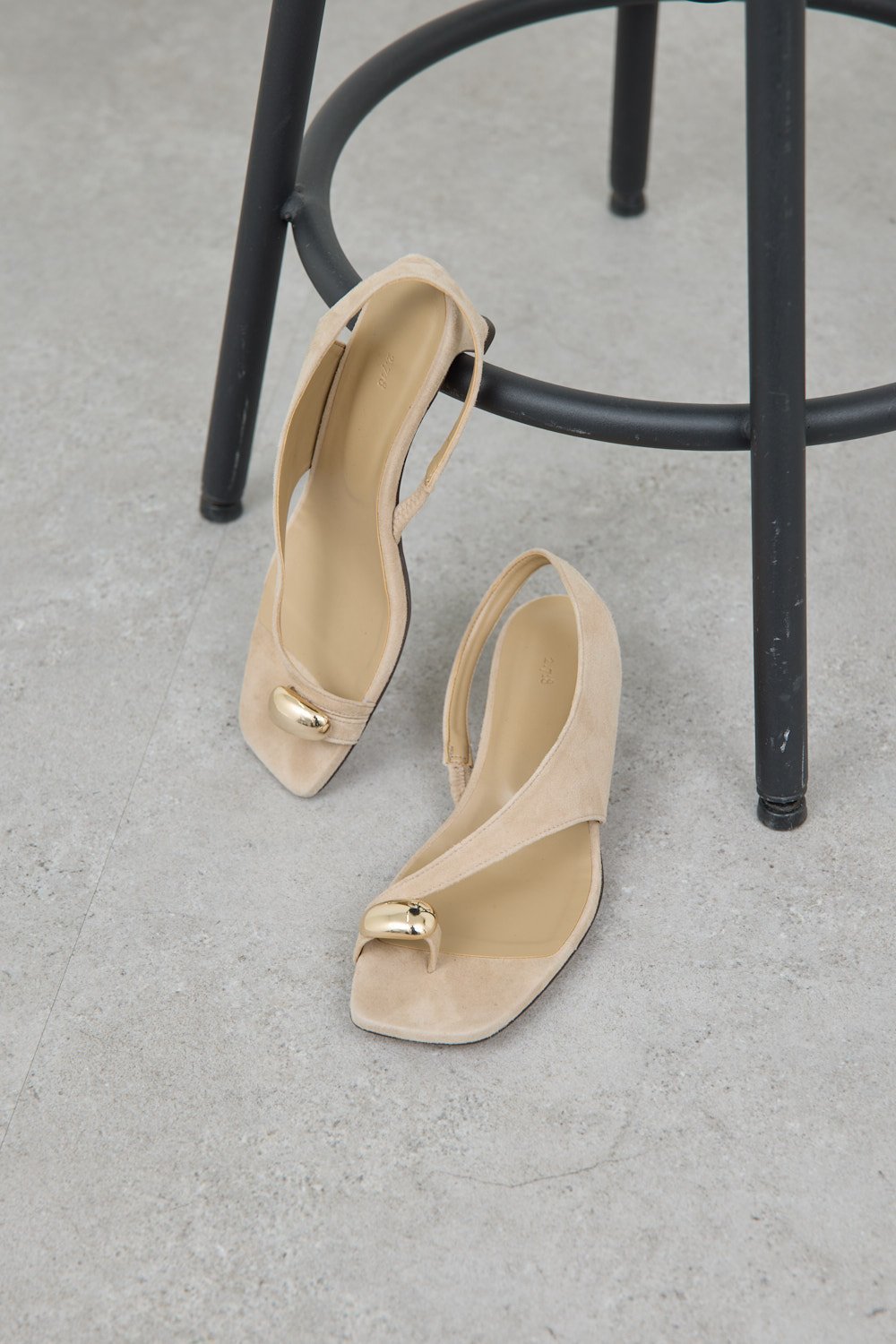 【ガリャルダガランテ/GALLARDAGALANTE】の【2.718】サムリングサンダル 人気、トレンドファッション・服の通販 founy(ファニー) 　ファッション　Fashion　レディースファッション　Fashion for Women　サンダル　Sandals, Summer Shoes　モチーフ　Motif, Design Theme　新作・新入荷　New Arrivals / New In　other-2|ID: prp329100004876166 ipo3291000000036369805