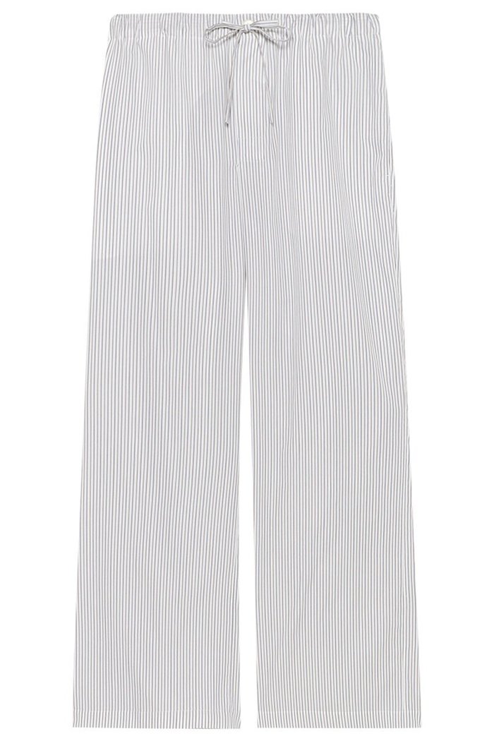 【マディソンブルー/MADISONBLUE】のPAJAMA PANTS MULTI STRIPE マルチストライプパジャマパンツ インテリア・キッズ・メンズ・レディースファッション・服の通販 founy(ファニー) https://founy.com/ ファッション Fashion レディースファッション Fashion for Women パンツ Pants & Trousers 2025年 2025 2025春夏・S/S Spring/Summer 2025 SS25 ドレス Dress, One-Piece ブロード Broadcloth, Fine Cotton ボトム Bottoms, Lower Wear リラックス Relax, Relaxed Fit エレガント 上品 Elegant 今季 This Season, Current Season |ID: prp329100004876377 ipo3291000000036372505