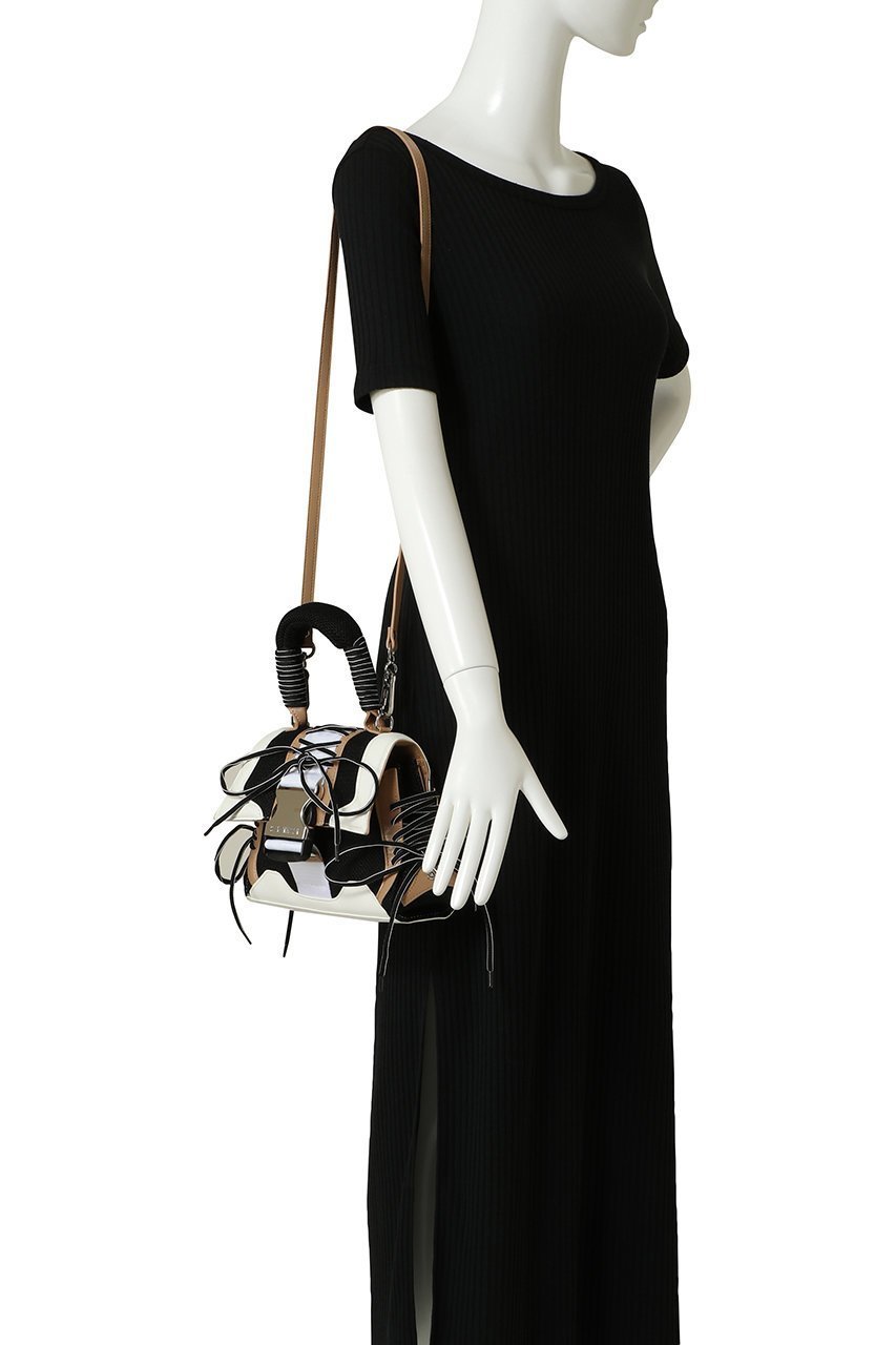 【スティーブマデン/STEVE MADDEN】のBDIEGO スニーカーディテールミニバッグ 人気、トレンドファッション・服の通販 founy(ファニー) 　ファッション　Fashion　レディースファッション　Fashion for Women　バッグ　Bags　スニーカー　Sneakers, Trainers　スポーティ　Sporty, Casual Athletic　メッシュ　Mesh, Net Fabric　ラグジュアリー　Luxury, Elegant　レース　Lace, Lace Fabric　other-2|ID: prp329100004876415 ipo3291000000036372850