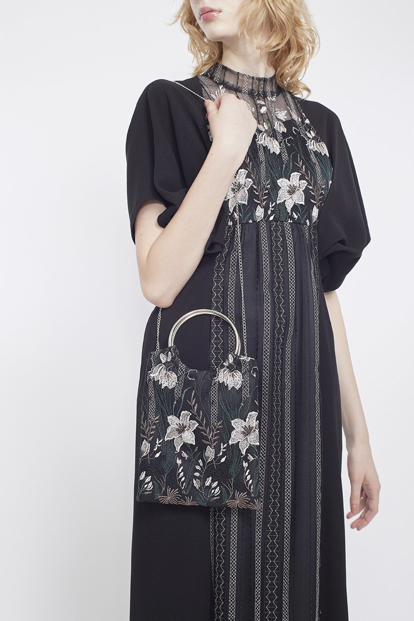 【ミューラル/MURRAL】のClassic lace バッグ 大人の最旬トレンドファッション＆コーディネート founy(ファウニー) 　ファッション　Fashion　レディースファッション　Fashion for Women　バッグ　Bags　オケージョン　Occasion Wear　チェーン　Chain, Chain Strap　モチーフ　Motif, Design Theme　レース　Lace, Lace Fabric　再入荷　Restock / Back in Stock　手描き　Hand-Drawn, Illustrated　other-2|ID: prp329100004876455 ipo3291000000036590254