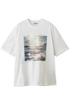 【ジル サンダー/JIL SANDER】のクルーネック フォトプリントTシャツ 大人の最旬トレンドファッション＆コーディネート founy(ファウニー) ファッション Fashion レディースファッション Fashion for Women トップス・カットソー Cut & Sew Tops シャツ・ブラウス・オフィスカジュアル Elegant Blouses & Button-Ups ロングTシャツ・Tシャツ Longline T-Shirts & Tees カットソー・ベーシックTシャツ Cut-and-Sewn Tops / Stretch Tees & Basics ショート Short, Short Length スリーブ Sleeve, Long Sleeve / Short Sleeve プリント Print, Printed Pattern thumbnail ミディアムシェイドフォトグラフ|ID: prp329100004876520 ipo3291000000037023083
