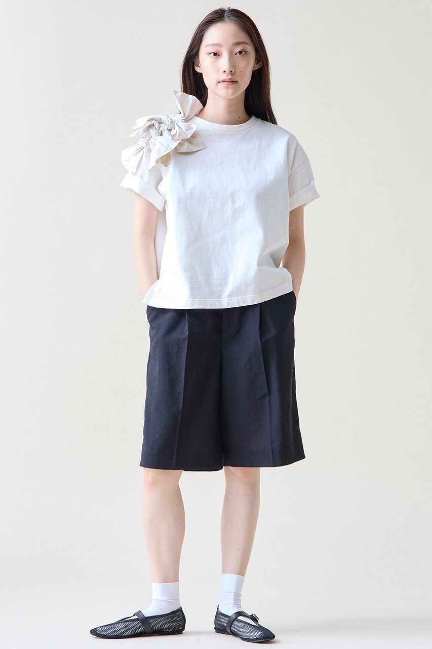 【ティアラ/Tiara】のショルダーリボンTシャツ 人気、トレンドファッション・服の通販 founy(ファニー) 　ファッション　Fashion　レディースファッション　Fashion for Women　トップス・カットソー　Cut & Sew Tops　シャツ・ブラウス・オフィスカジュアル　Elegant Blouses & Button-Ups　ロングTシャツ・Tシャツ　Longline T-Shirts & Tees　カットソー・ベーシックTシャツ　Cut-and-Sewn Tops / Stretch Tees & Basics　カットソー　Cut and Sewn Top　ショルダー　Shoulder, Shoulder Strap　ショート　Short, Short Length　スリーブ　Sleeve, Long Sleeve / Short Sleeve　タフタ　Taffeta, Structured Fabric　リボン　Ribbon, Bow　新作・新入荷　New Arrivals / New In　other-2|ID: prp329100004876526 ipo3291000000036373716